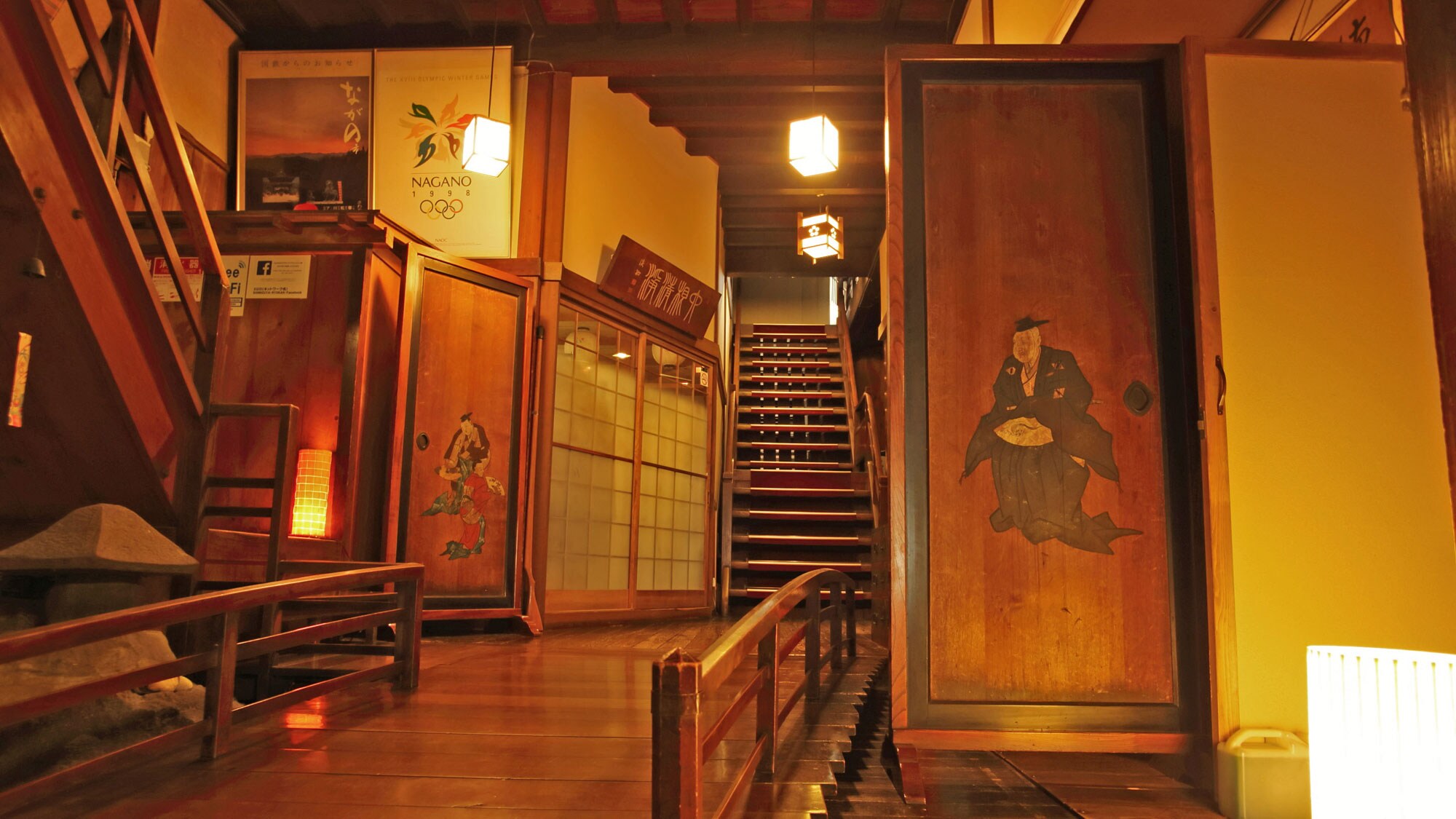 *Once you pass through the entrance, you will be greeted by a view of the lodging facility, which was founded in 1876.