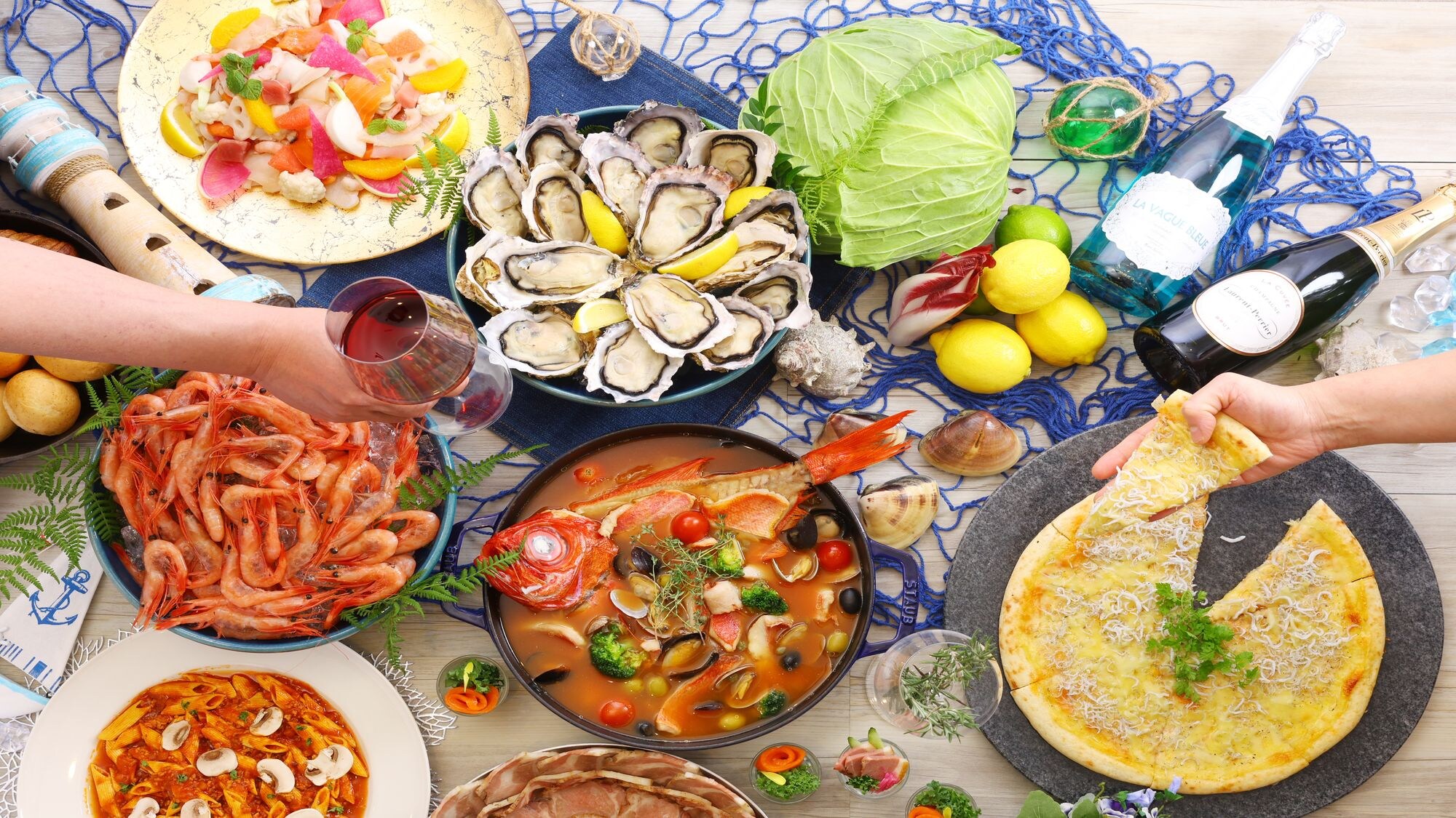 Dinner buffet imageWe offer the bounty of the sea and the earth.