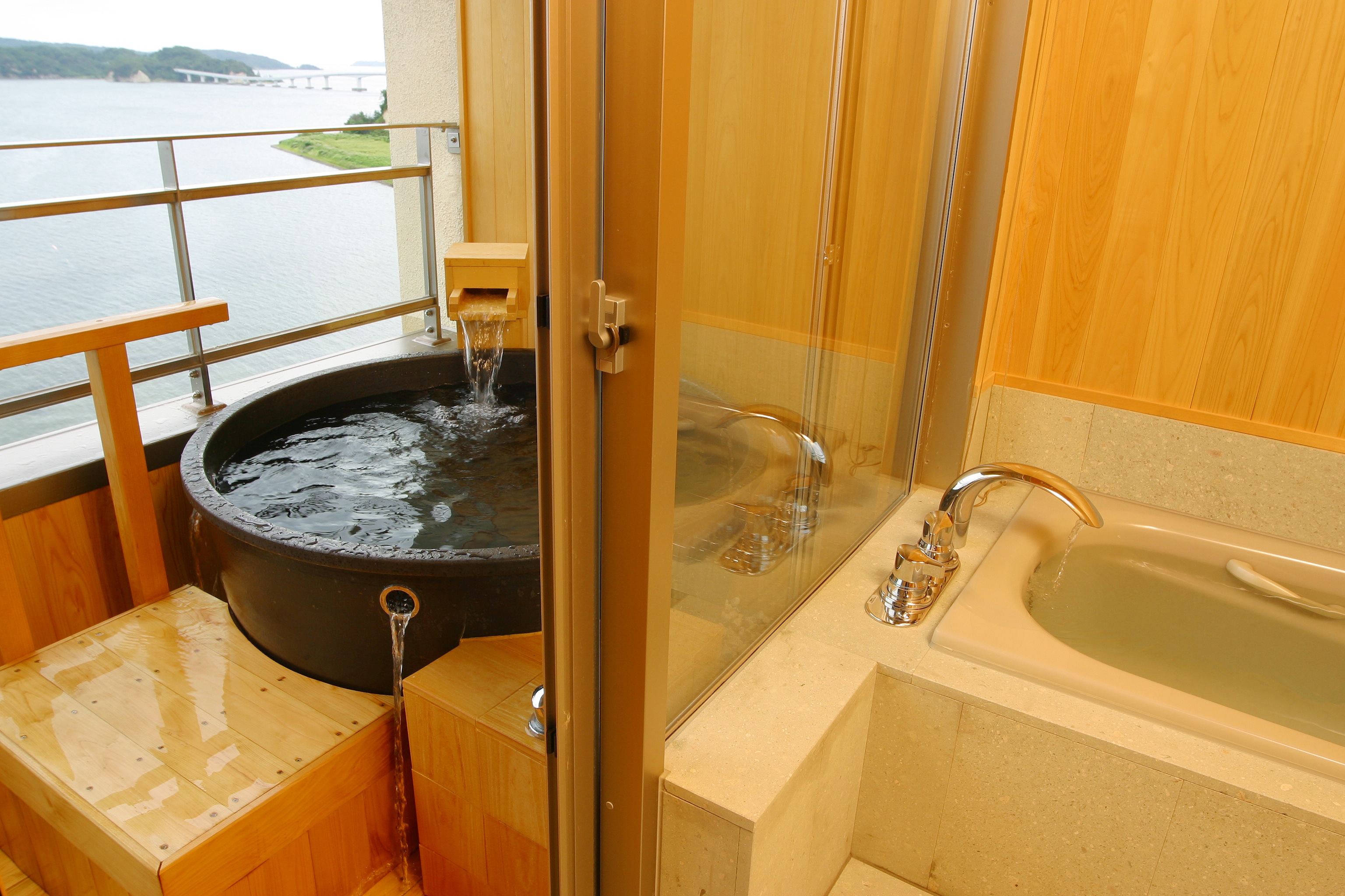 Open-air bath in guest room