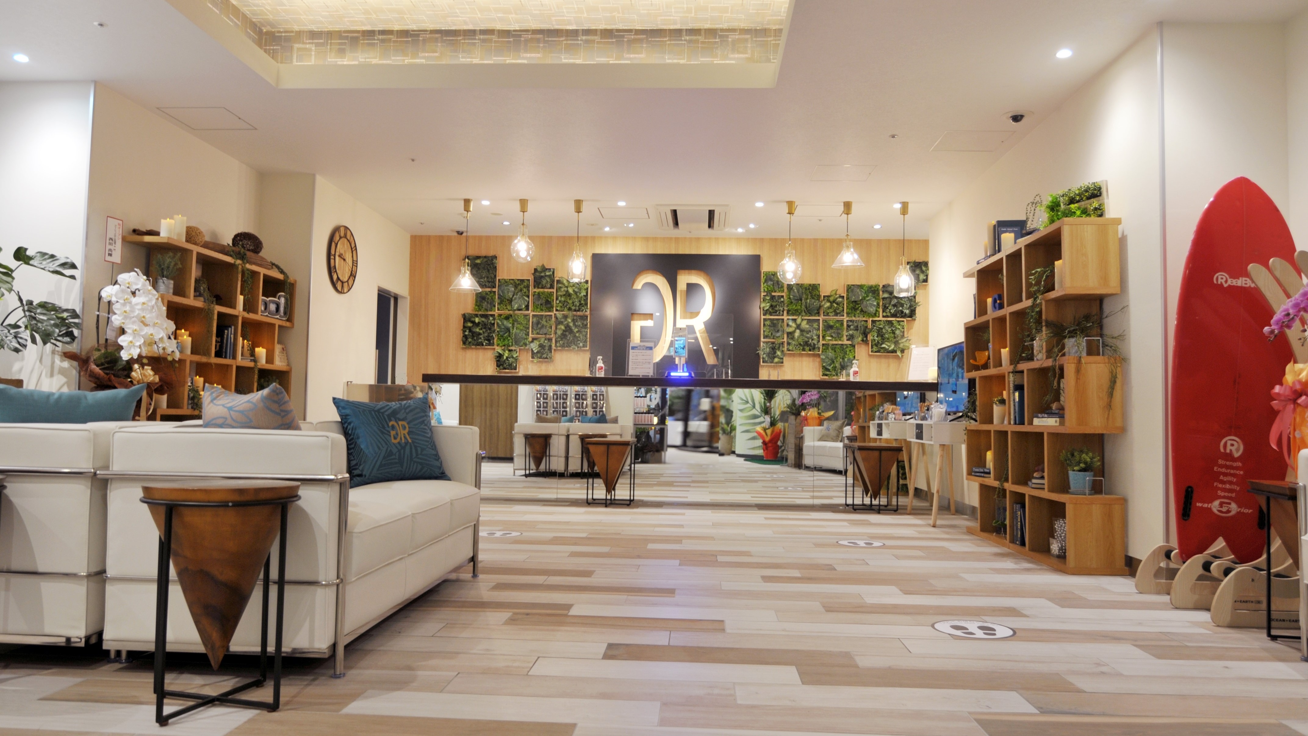 1F lobby