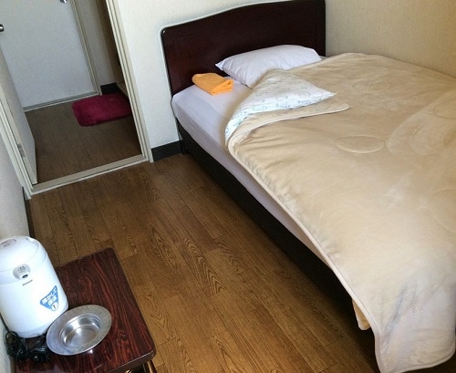 Western-style single