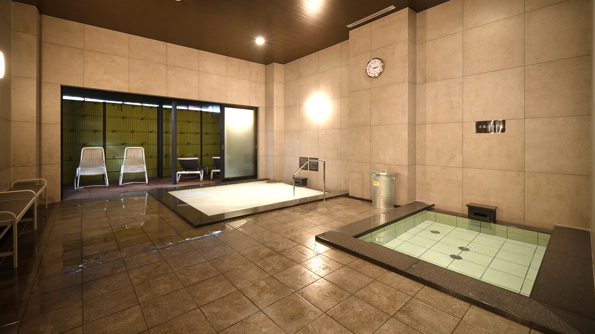 [Male large bath] Inside the bath