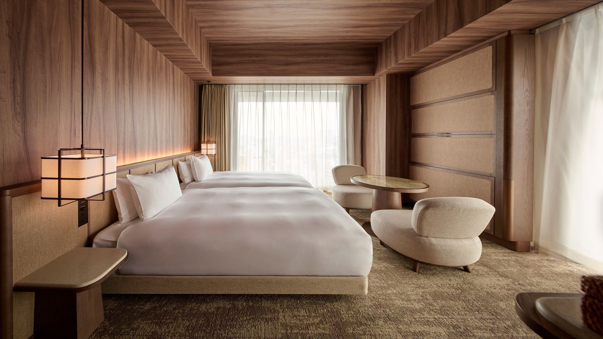 Corner twin room image
