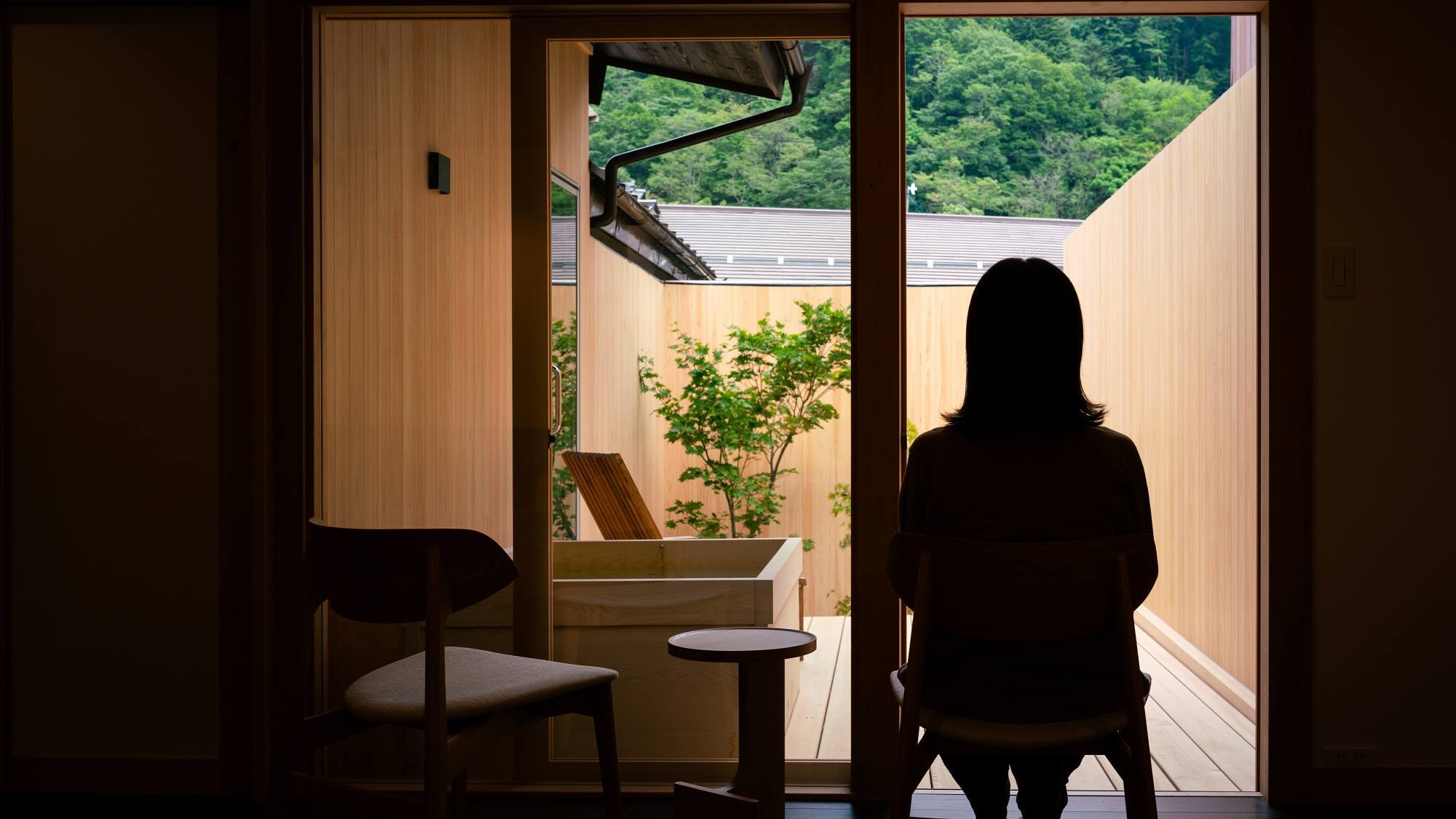 [Annex/Shimamoya] 114/A space surrounded by light and green/With semi-open-air bath