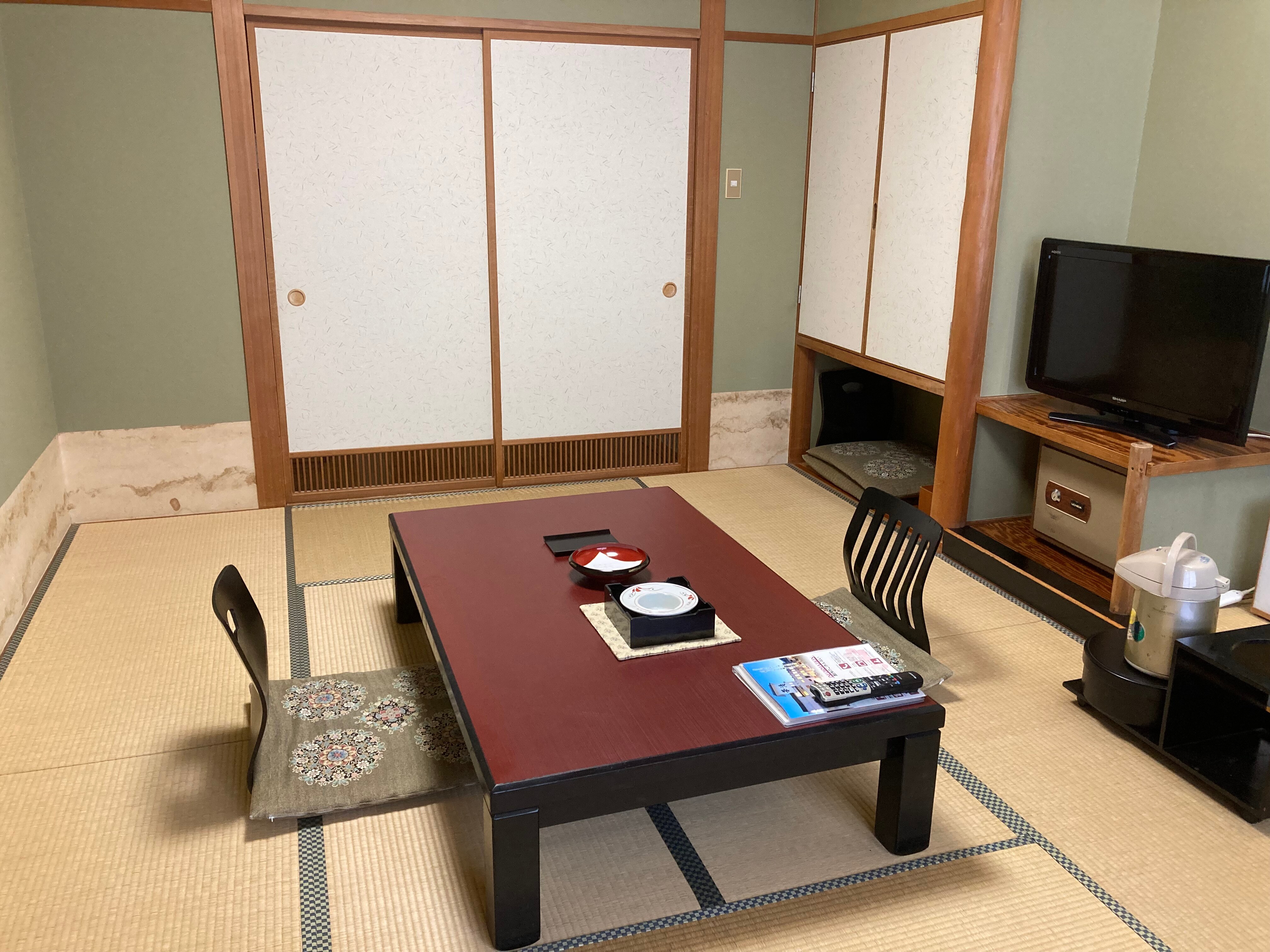 Japanese-style room without 8 tatami bath