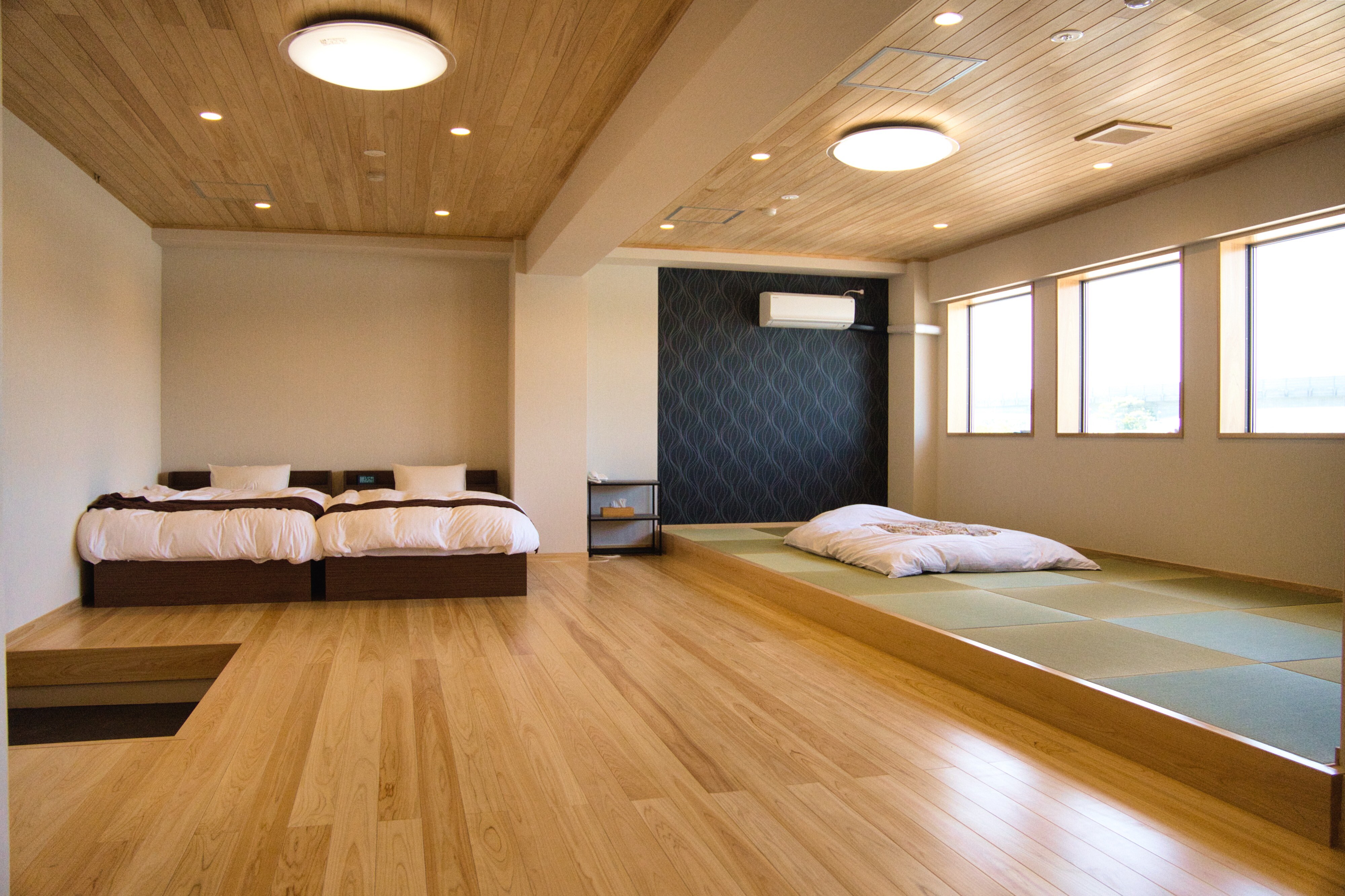 Annex Japanese-Western style room with hot spring for 8 people