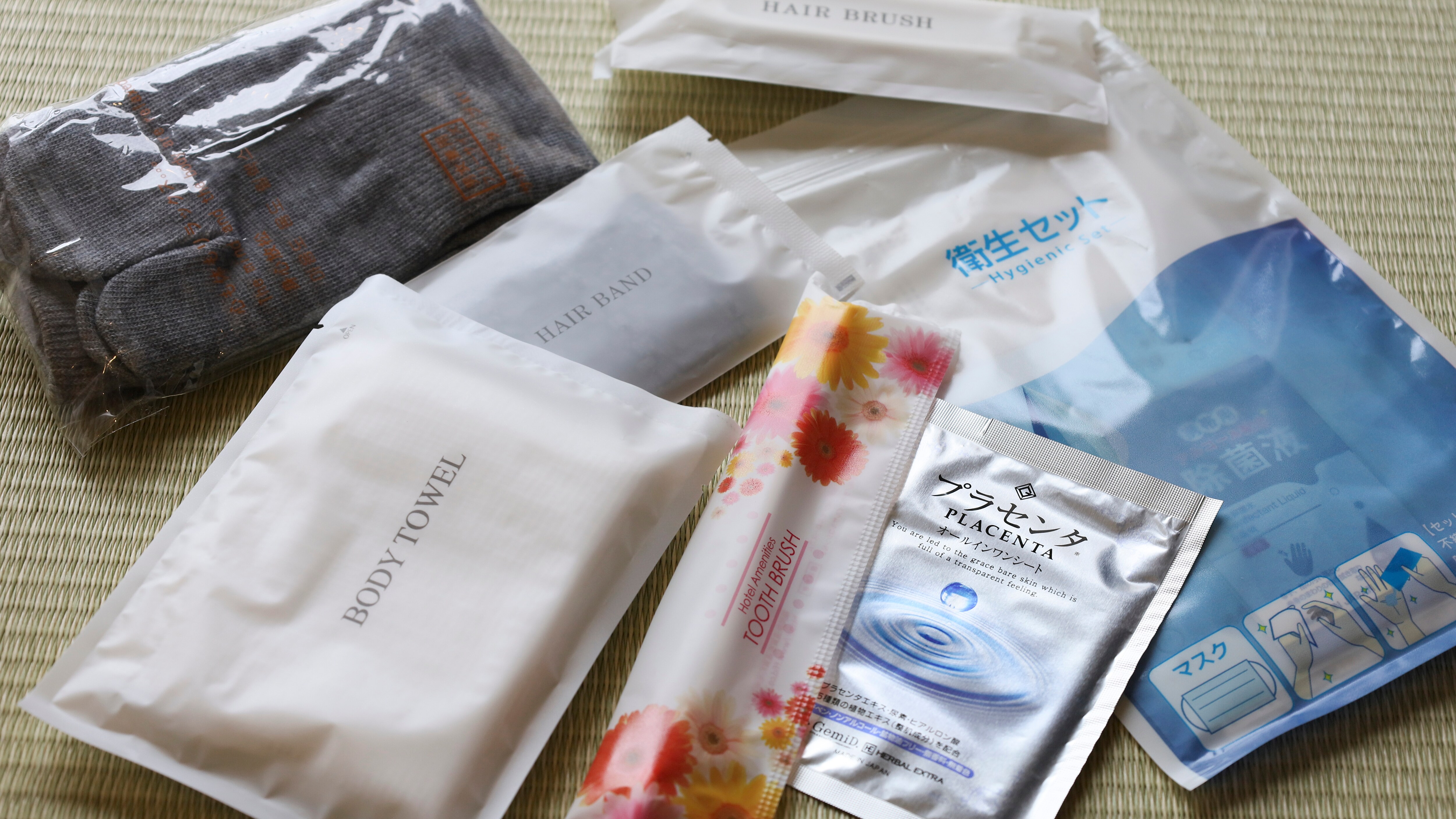 Emerald Floor Exclusive Room Amenities*
