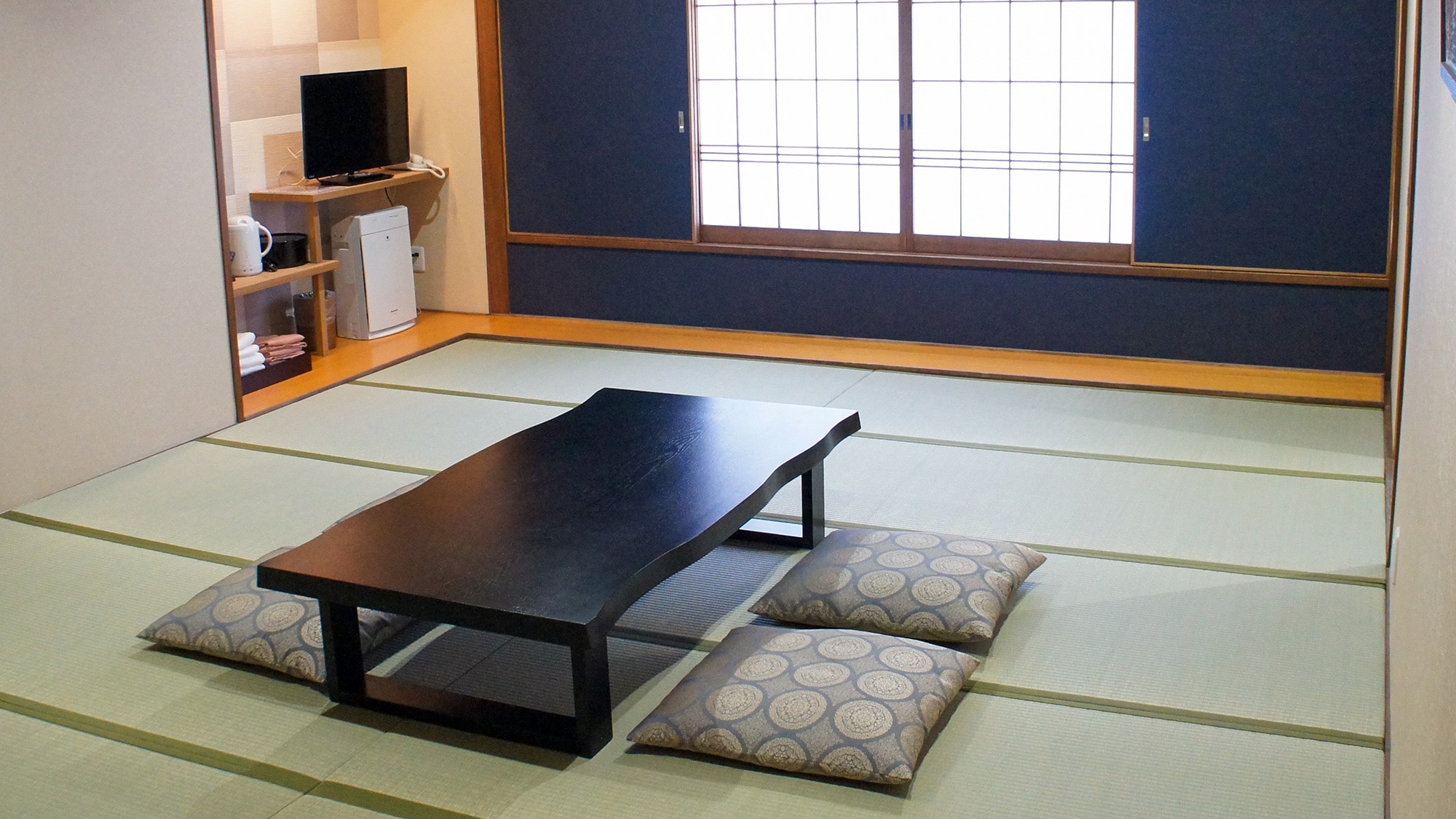 Japanese-style room Nagomi no Yuyado (5 to 8 people)