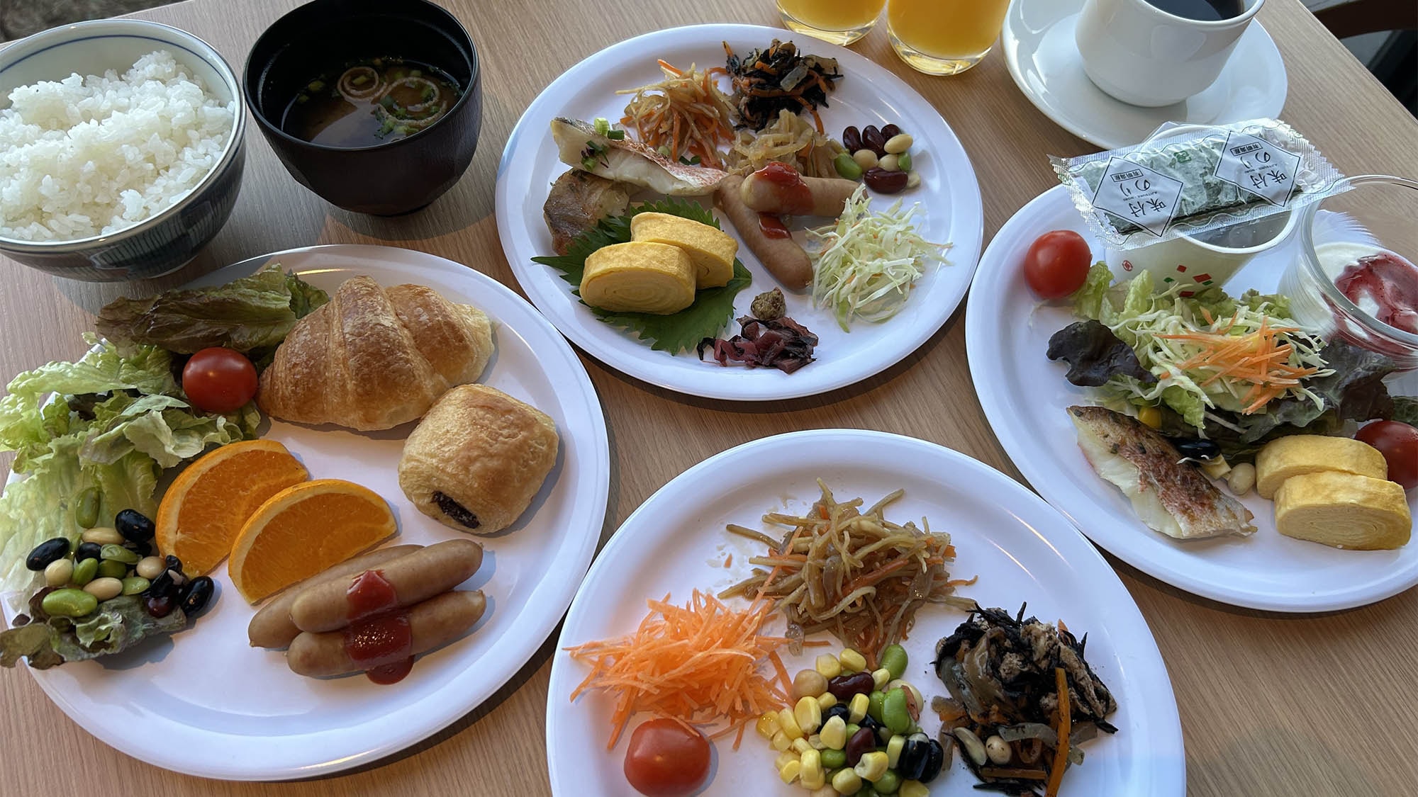 Served buffet style. Overlooking Osaka Bay!