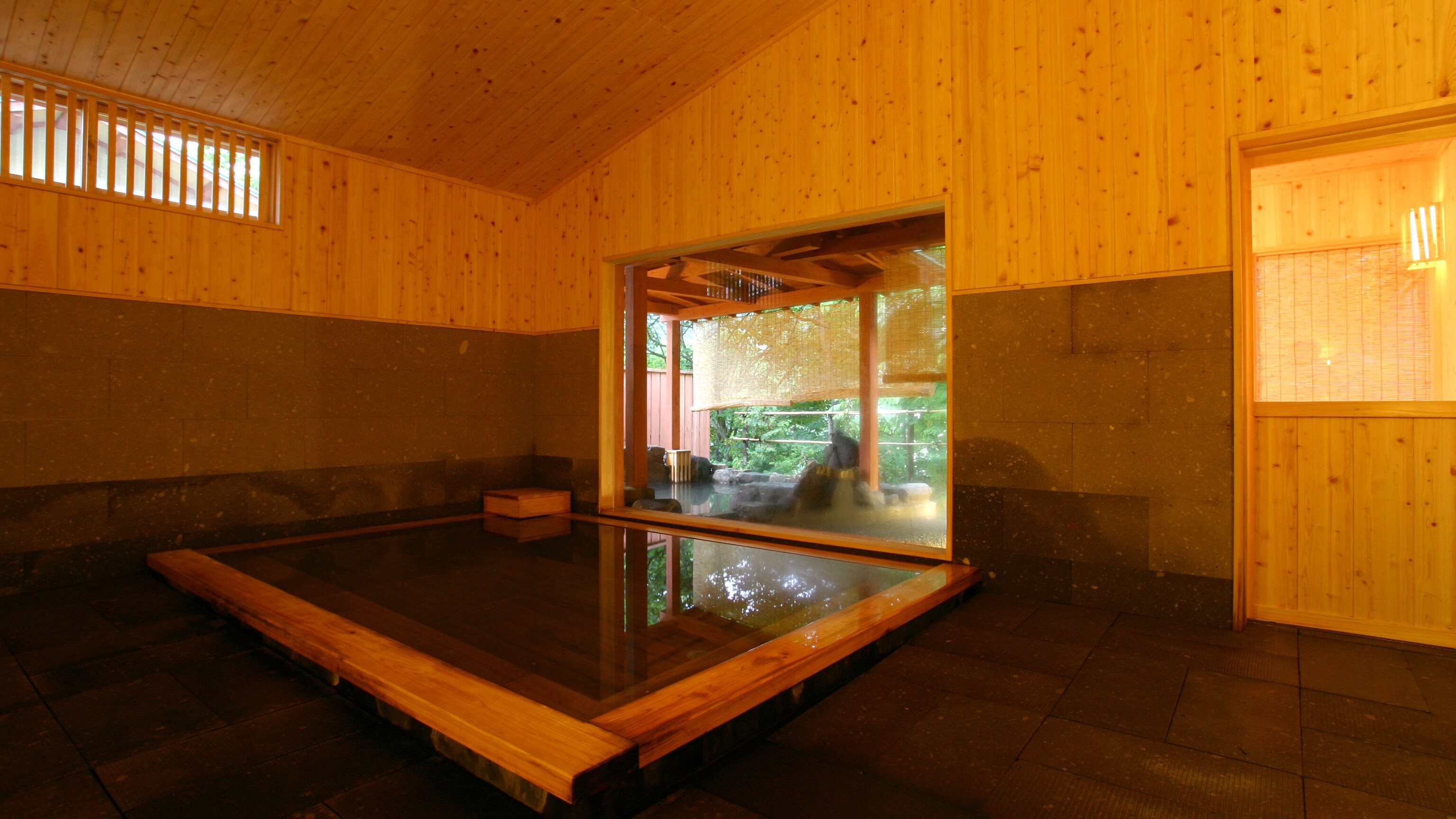 [Detached bathhouse Morinoyu/indoor bath]