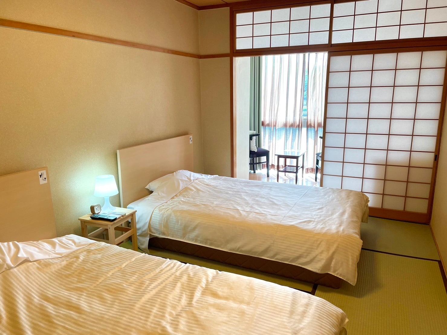 7.5-tatami Japanese-style room (2 beds), 4th floor, ocean view, bath and toilet, non-smoking