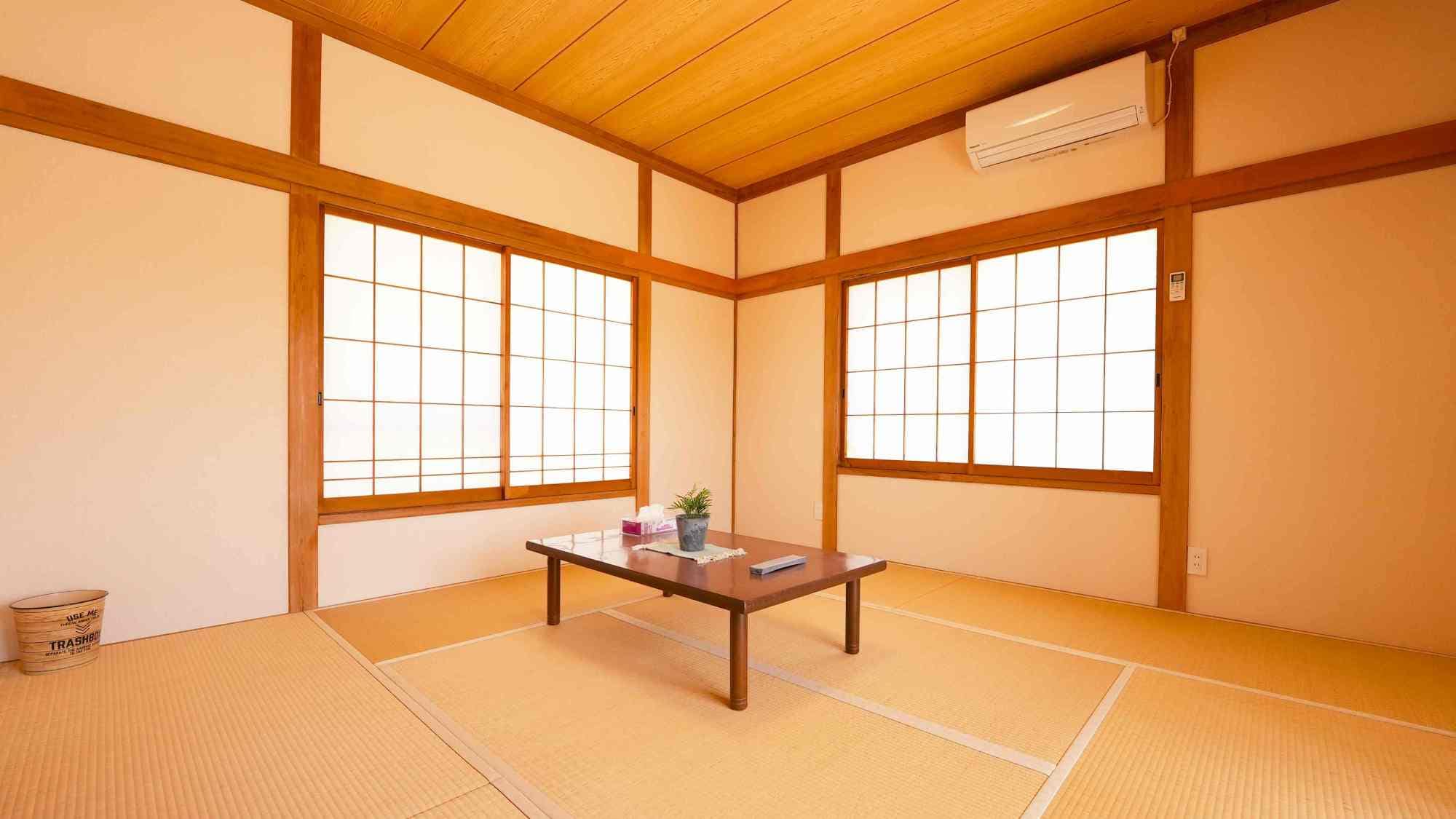 ・[日式房間] 可以舒展雙腿、放鬆身心的日式空間。最多可容納 4 人
