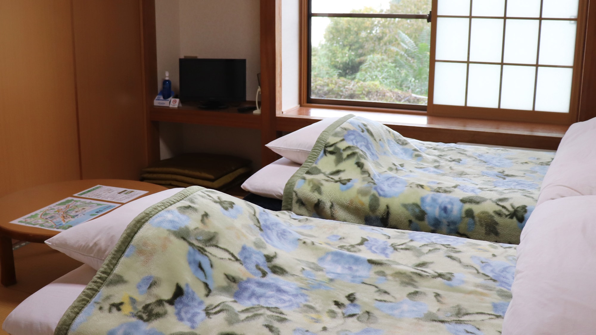 Japanese-style room bed type