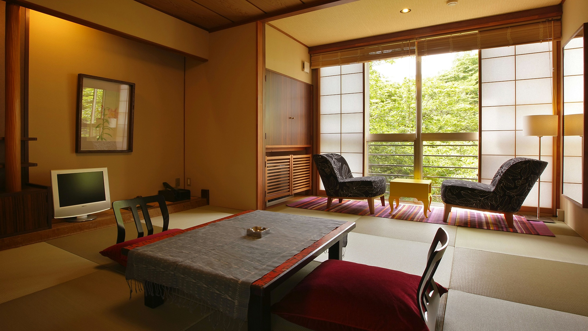 [Peony] Japanese-style room 8 tatami mats (with bath, non-smoking room)
