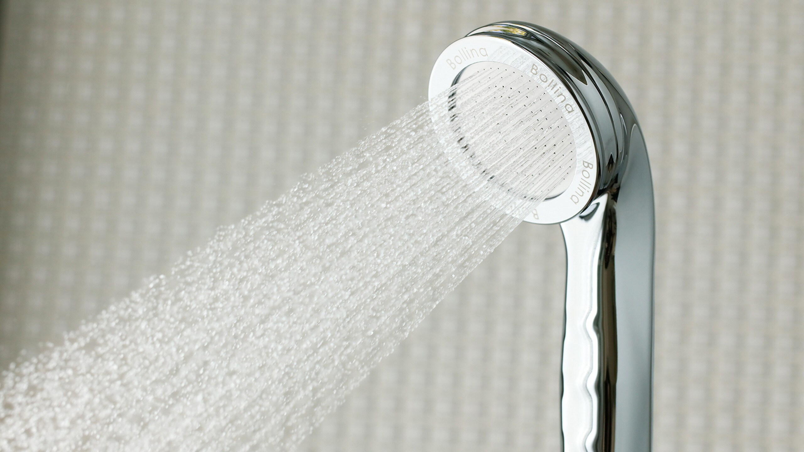 Facial beauty device equipped with ultra-fine bubble shower head!