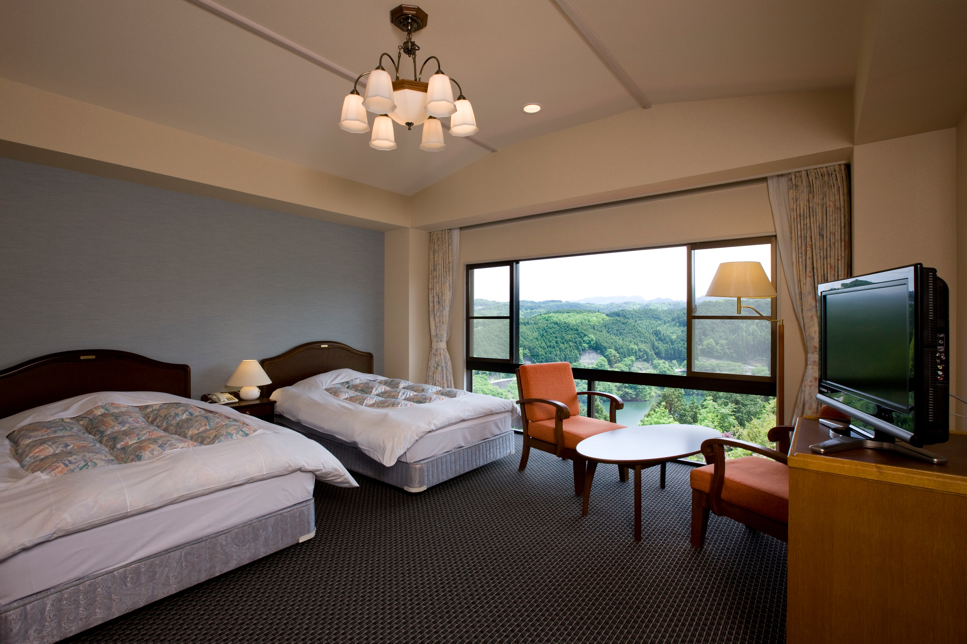 Western-style room with a view of the lake (No smoking in the room from April 2021)
