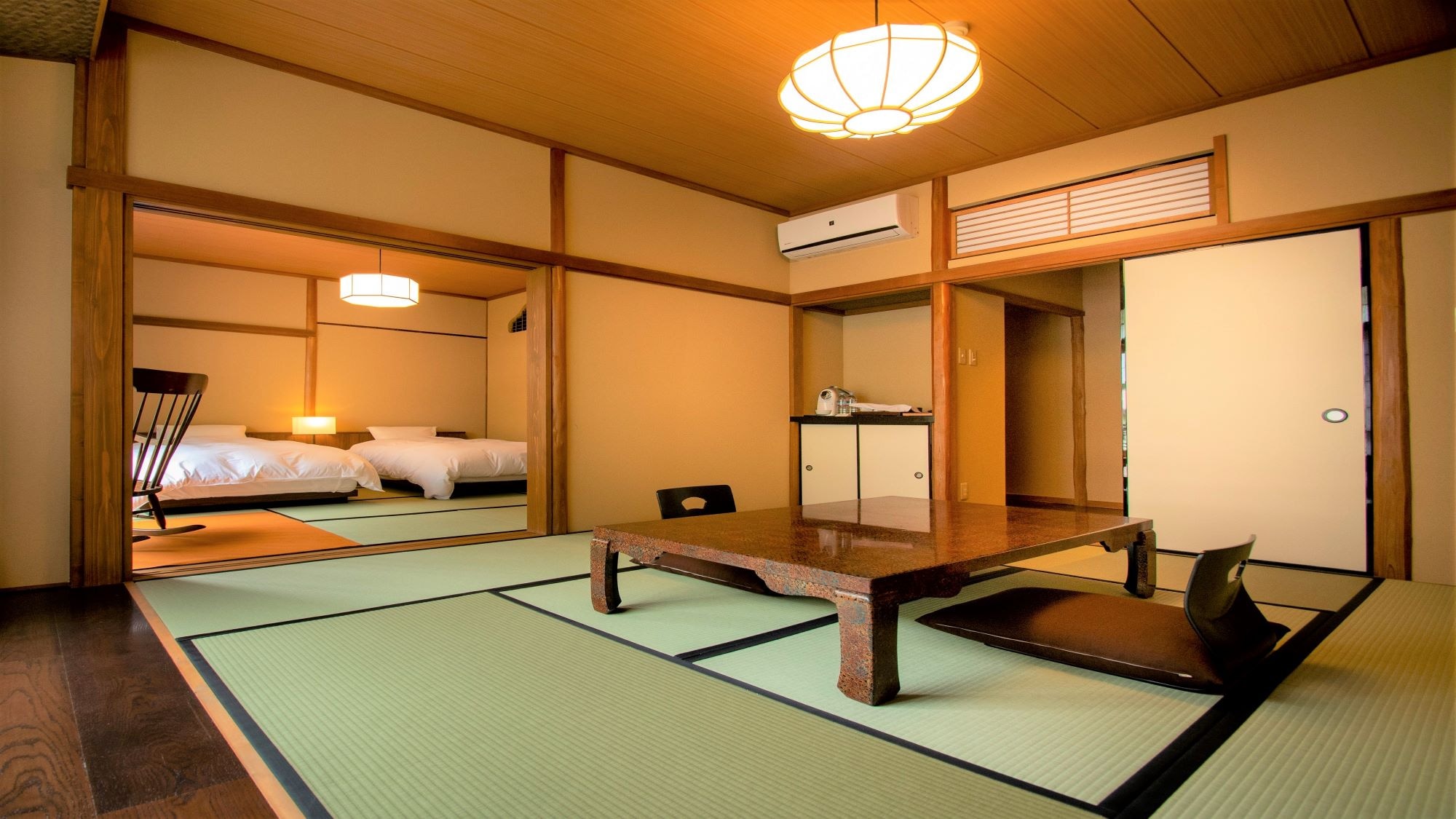 2nd floor [with natural hot spring cypress bath] Rakumisou, 2 beds, Kazemachigusa