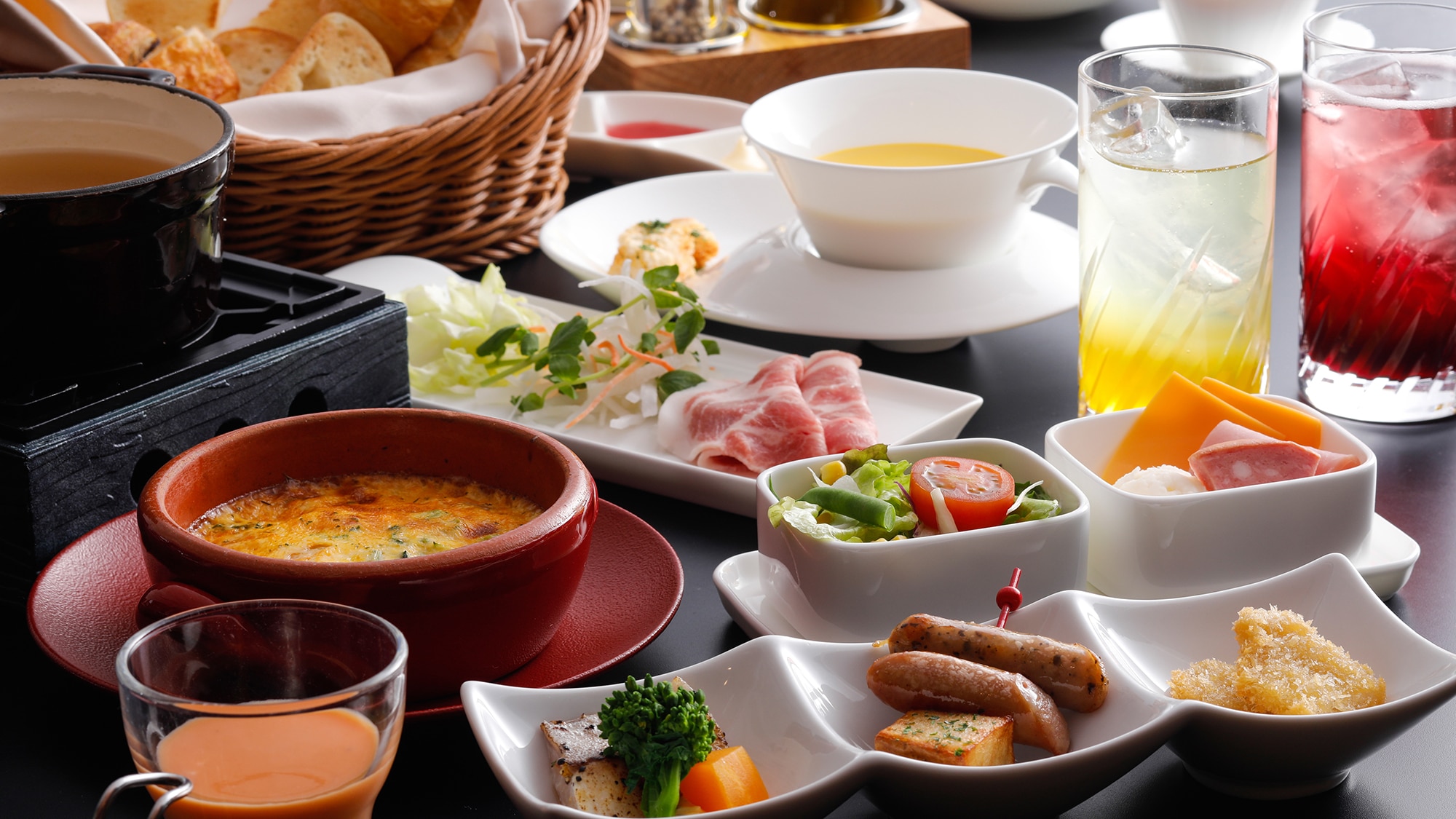 Breakfast_gathering 2000x1125