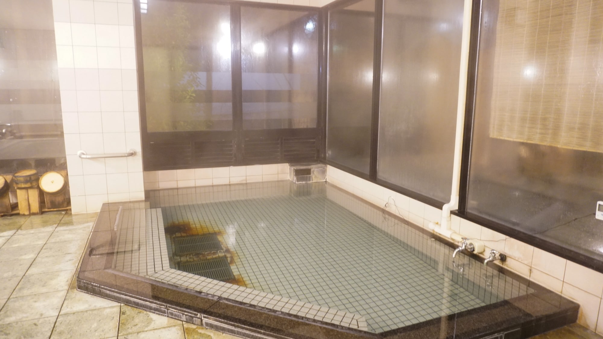 Indoor bath