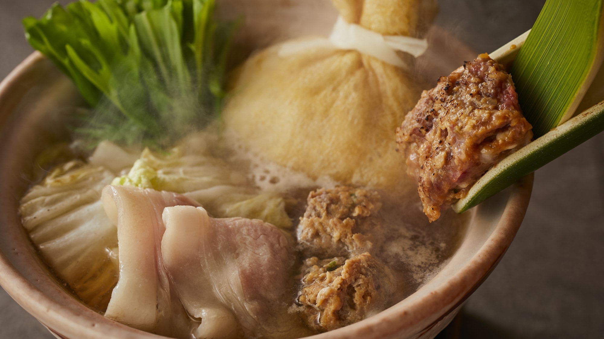 【时令怀石料理】秋季（2026年9月-11月）火锅：大和猪肉和牛牛肉丸乌冬面火锅