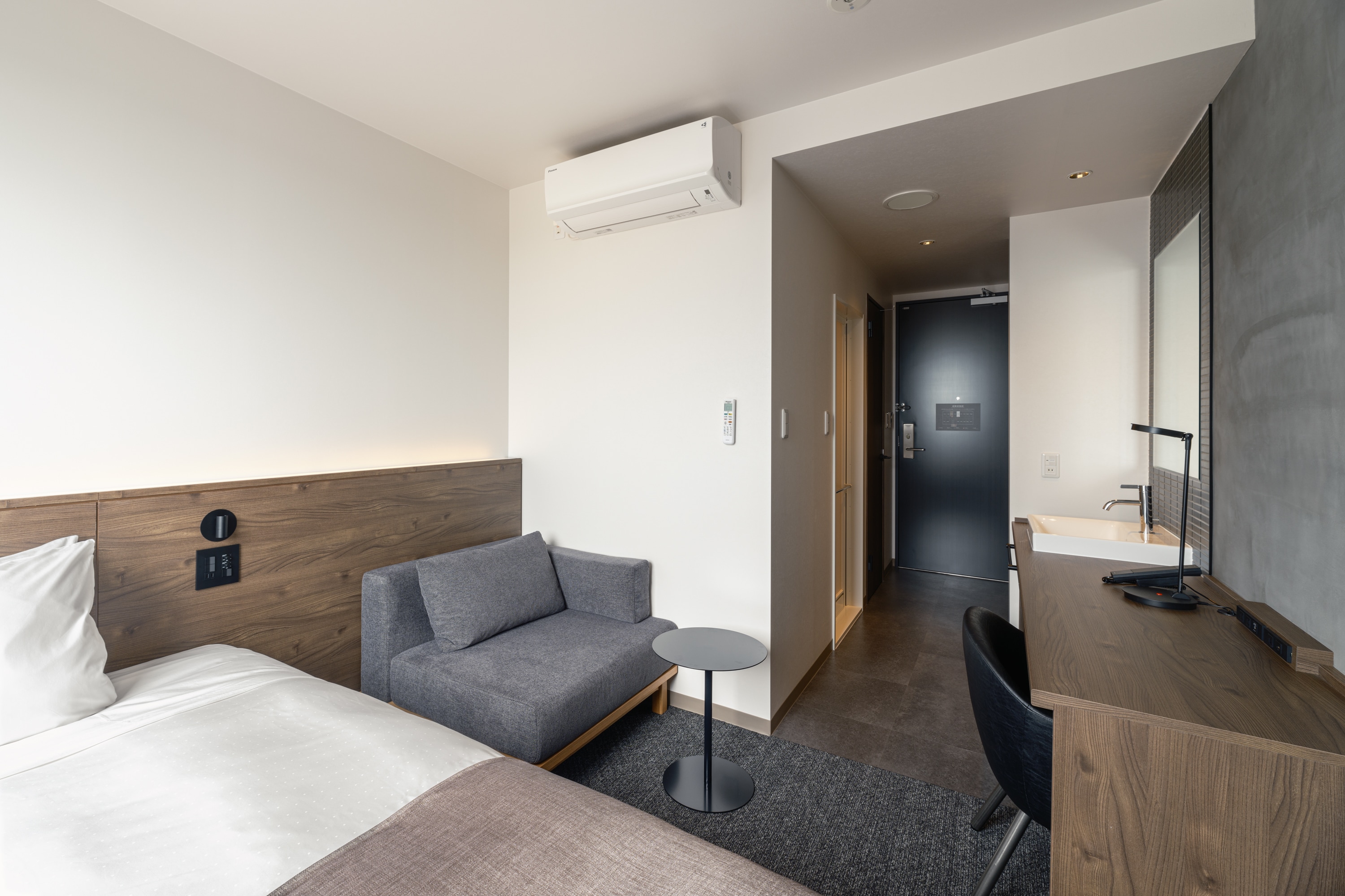Single | Concept Night - Nox | 17.1㎡ and up | Separate bathroom, wash basin and toilet | All rooms non-smoking |