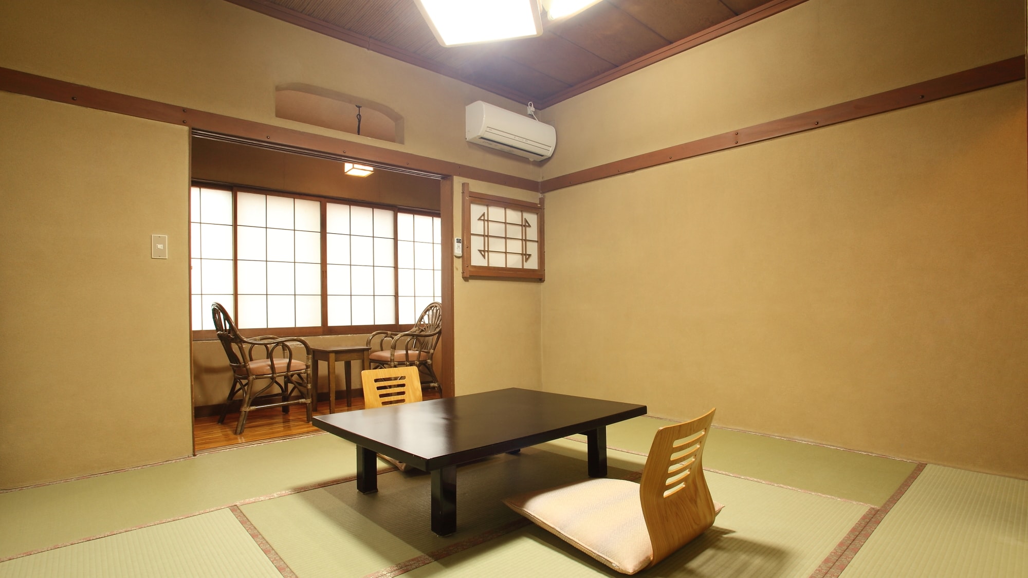 Akagi/Asama [Japanese-style room 8 tatami mats, toilet included] A room with a great view of Isobe Onsen