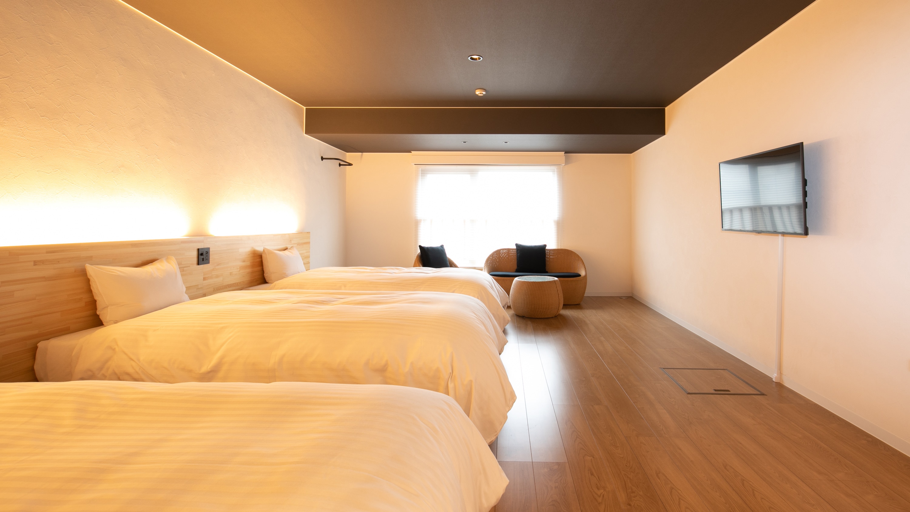 [Triple lantai bebas rokok]