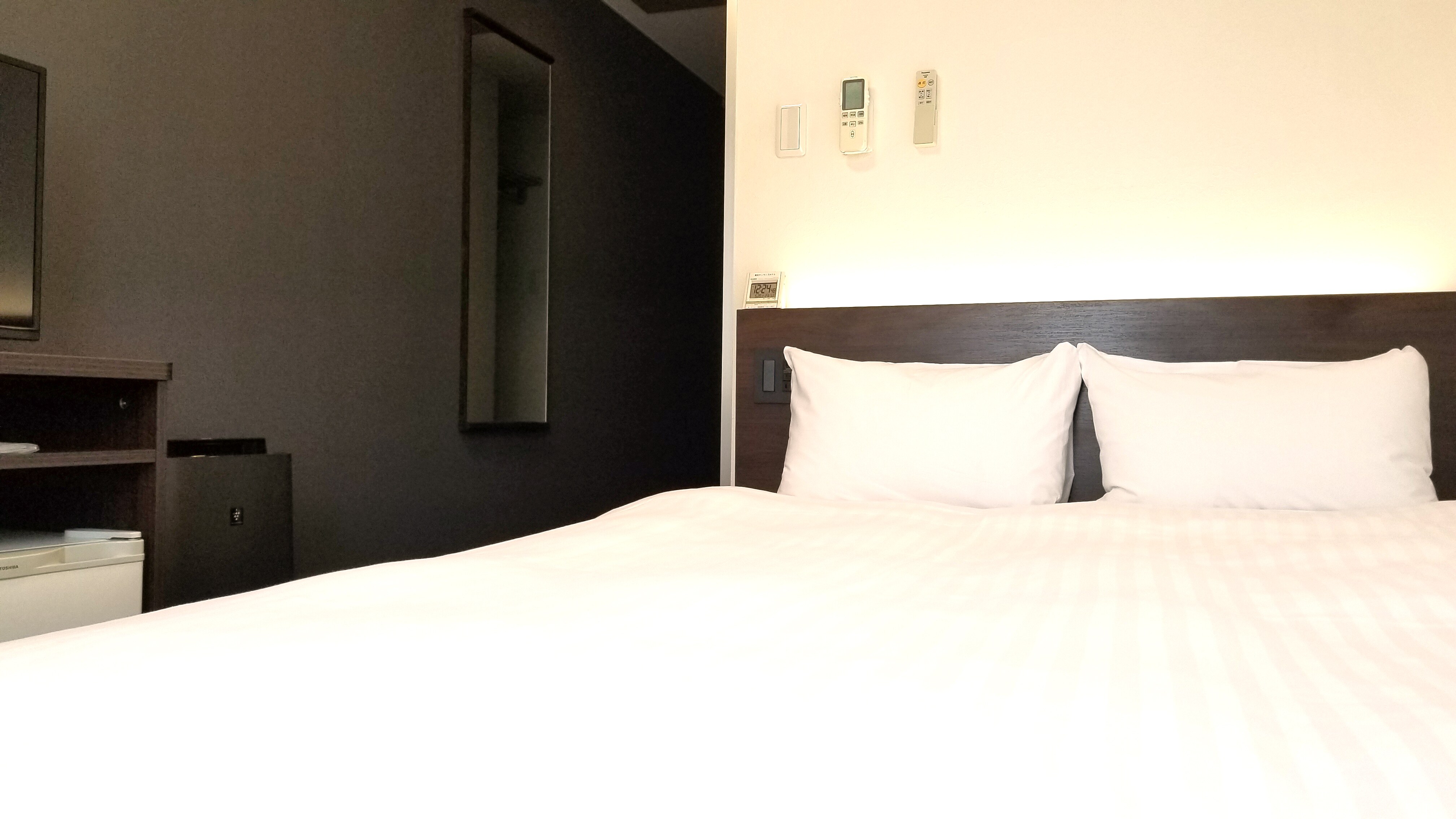 Semi-double room (for 2 singles) 14 m2, non-smoking room