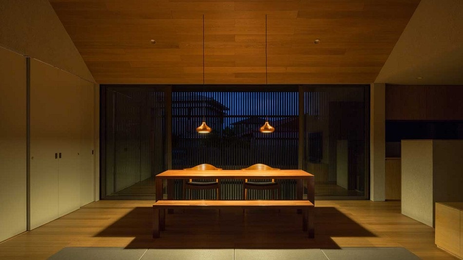 Amajuku Living Night