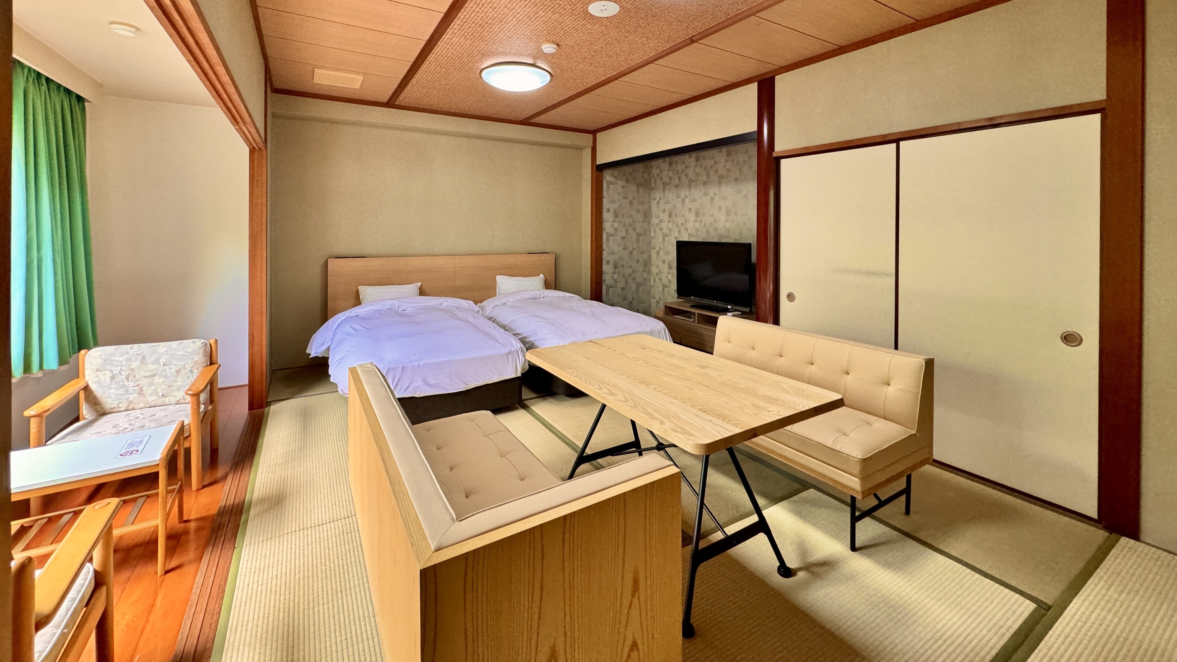 C Standard Japanese-Western Room + Living Room Sofa + Oen [Non-smoking]
