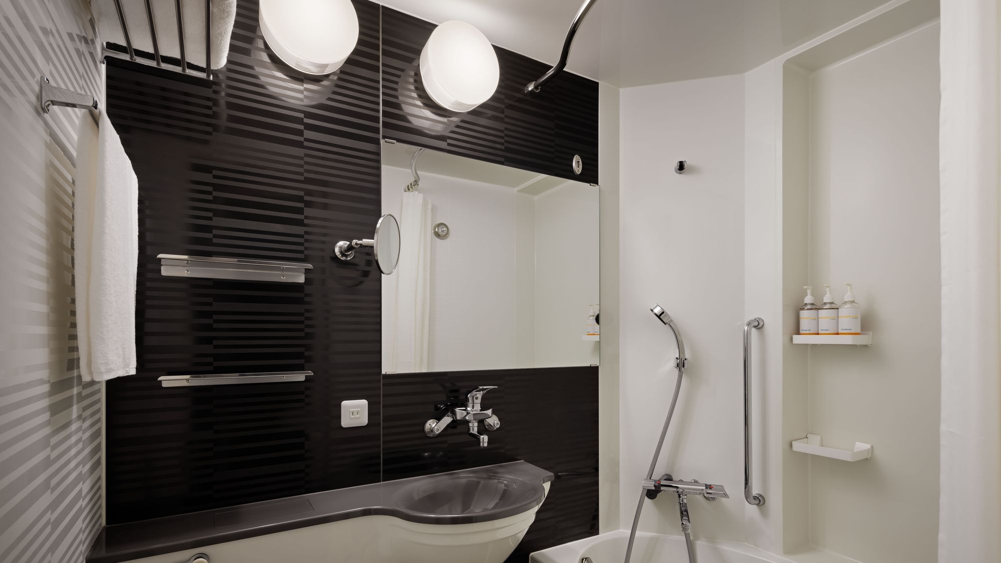 Bathroom (double room)