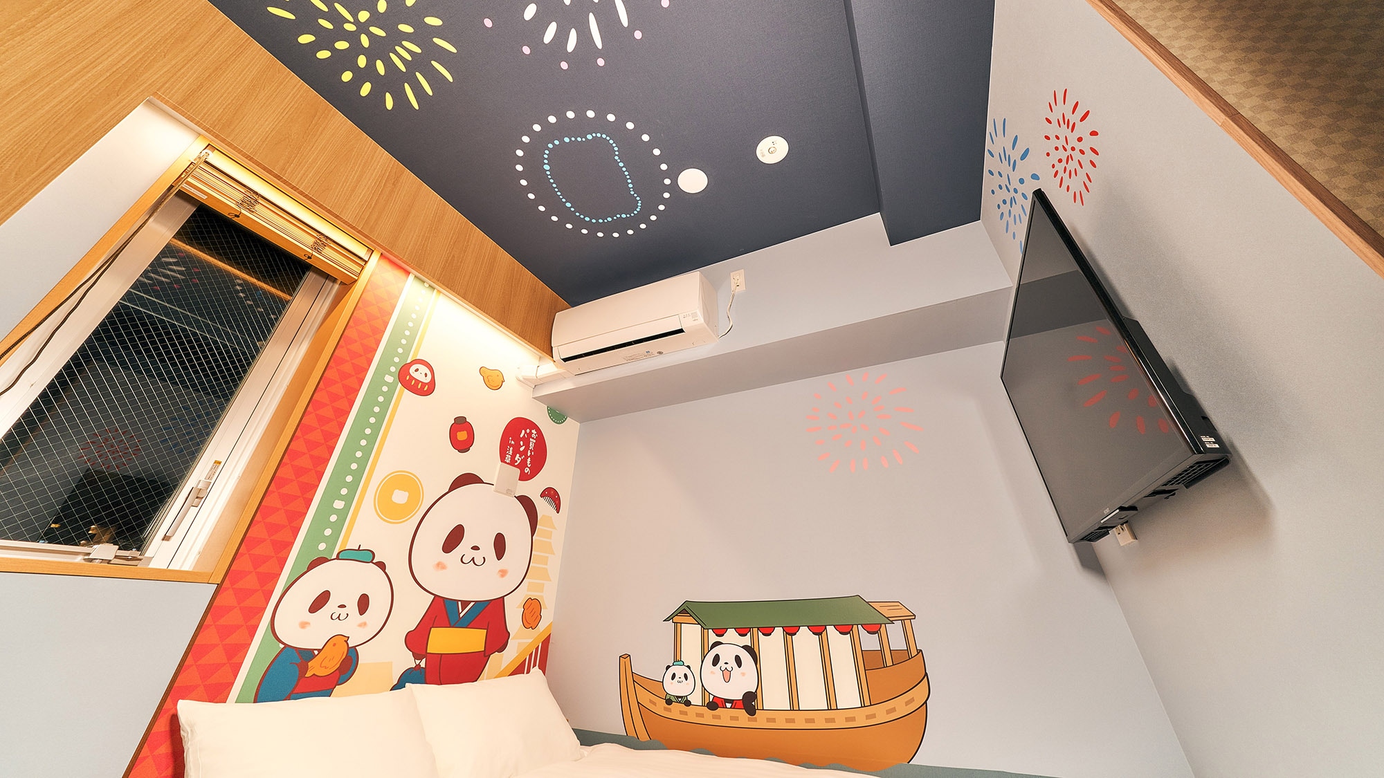 [ห้องแพนด้าช้อปปิ้ง / เตียงใหญ่] ห้องคู่ออกแบบโดยแม่น้ำสุมิดะ