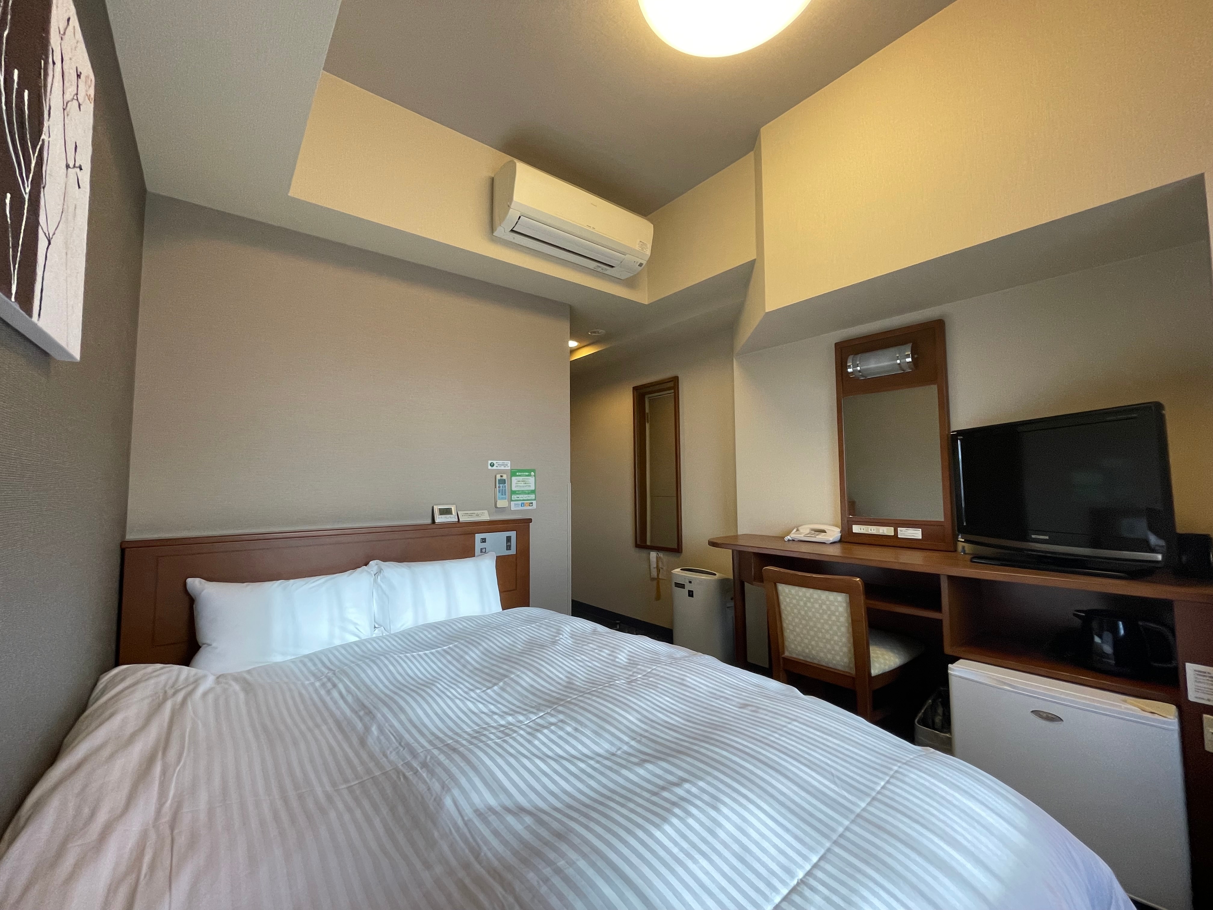 【小双人房】宽140cm的小双人床！