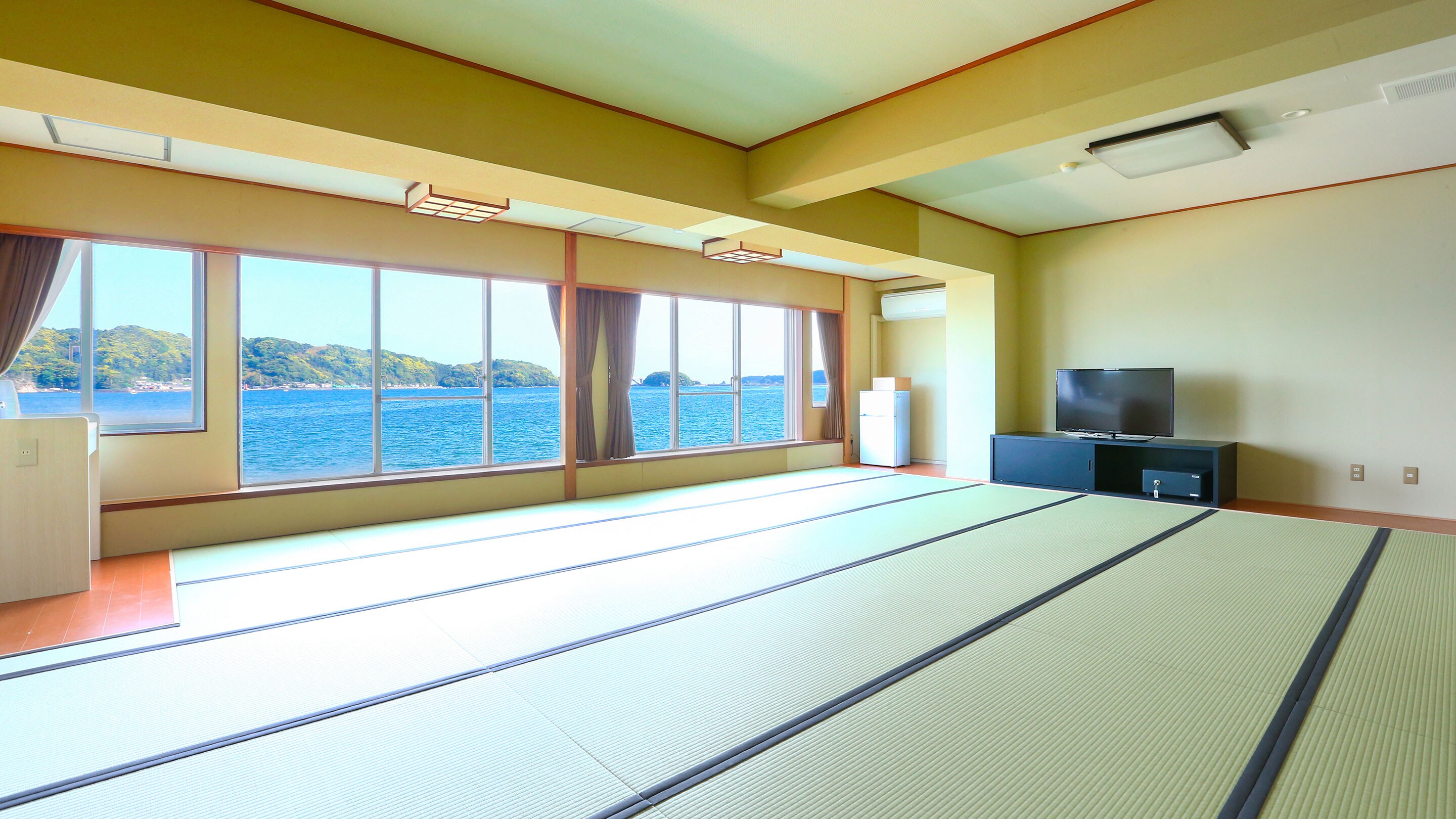 [Non-smoking] Standard Japanese-style room 20 tatami mats, no indoor bath *Image