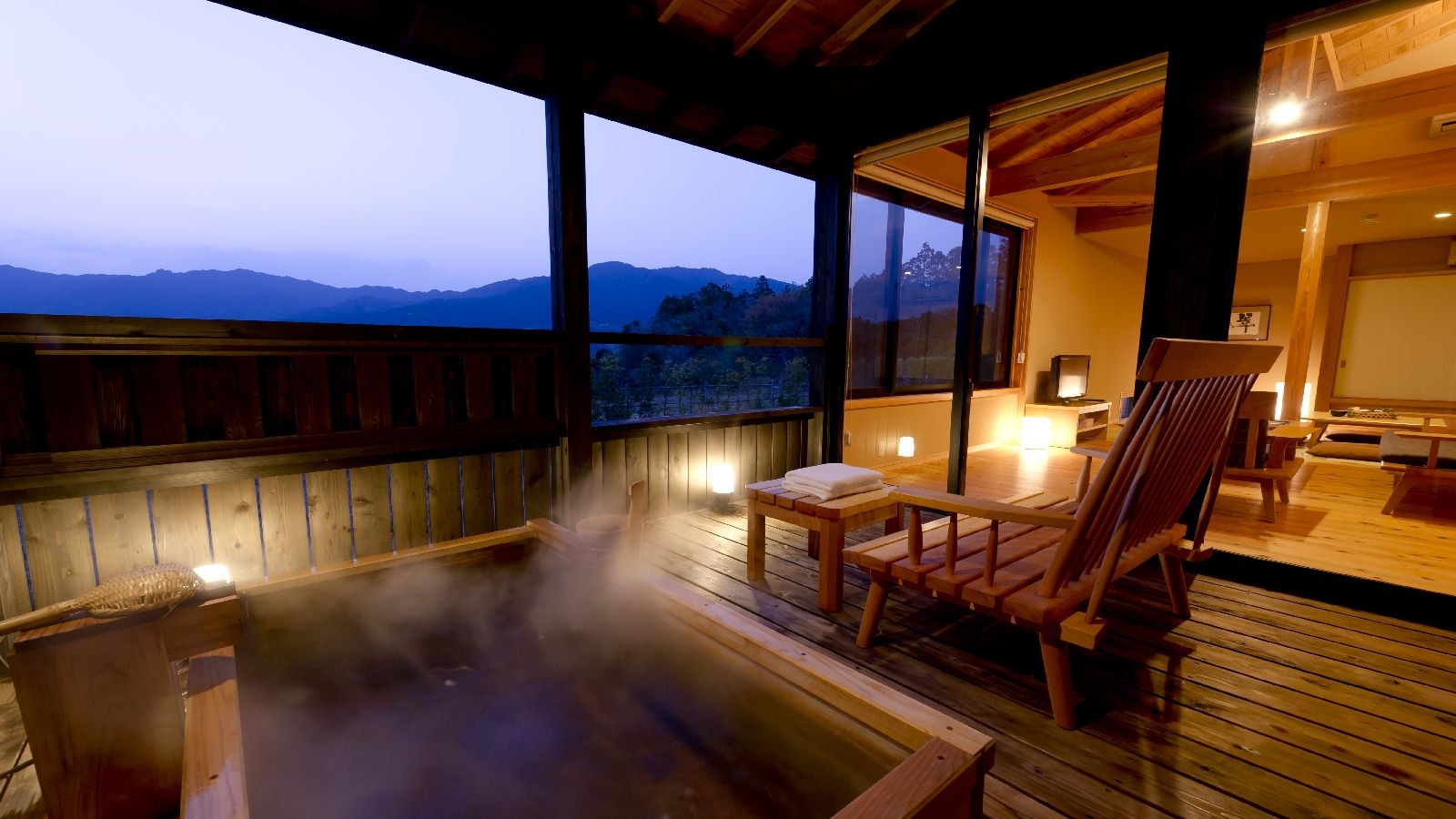 [Royal Suite with hanare open-air bath] Mangetsuan