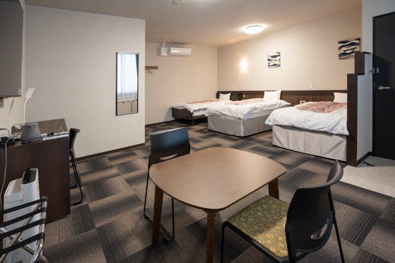 211 (Tersedia paket senior)