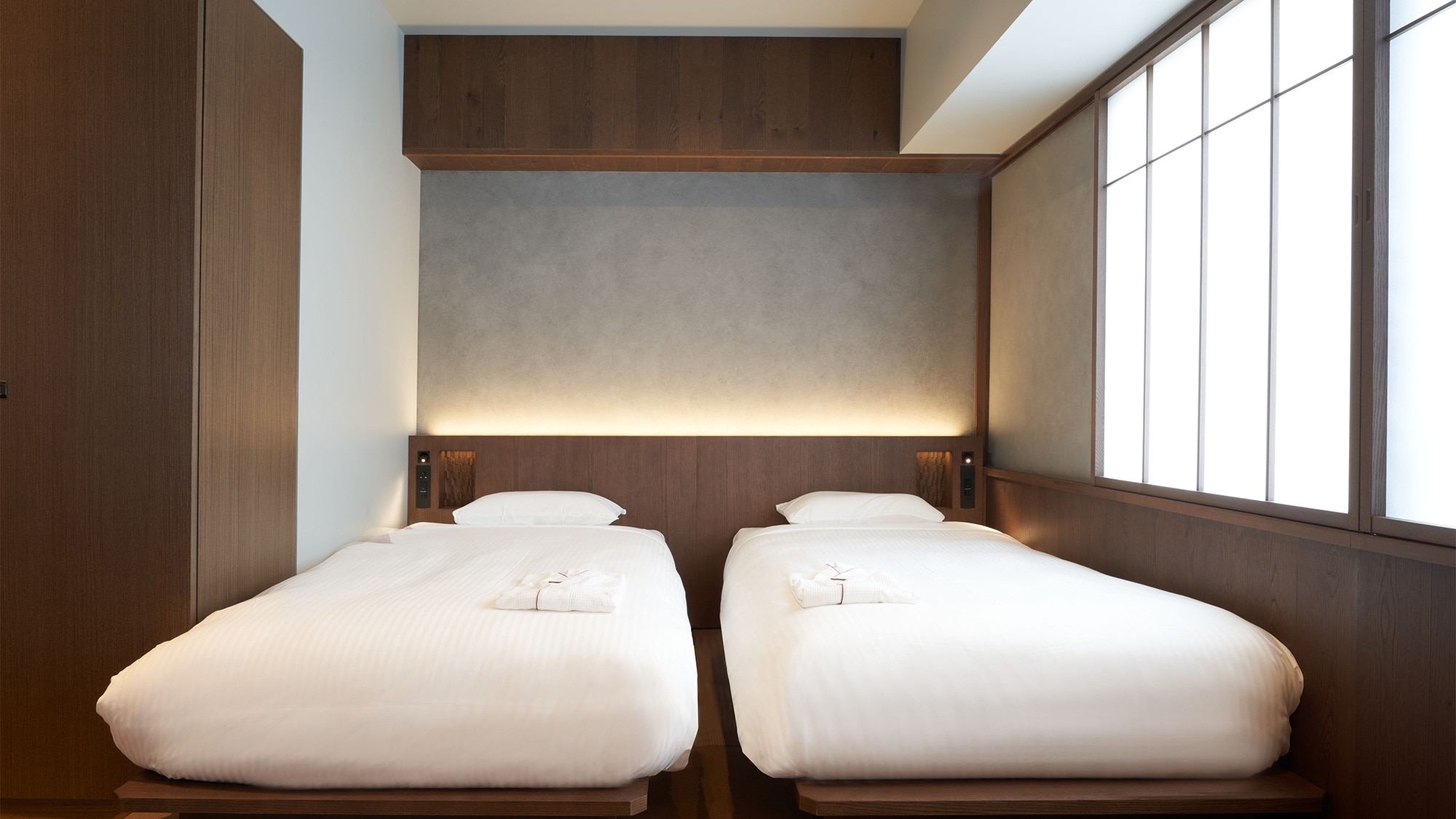 ReFa Room (35m², 2 single beds, 2 futons)