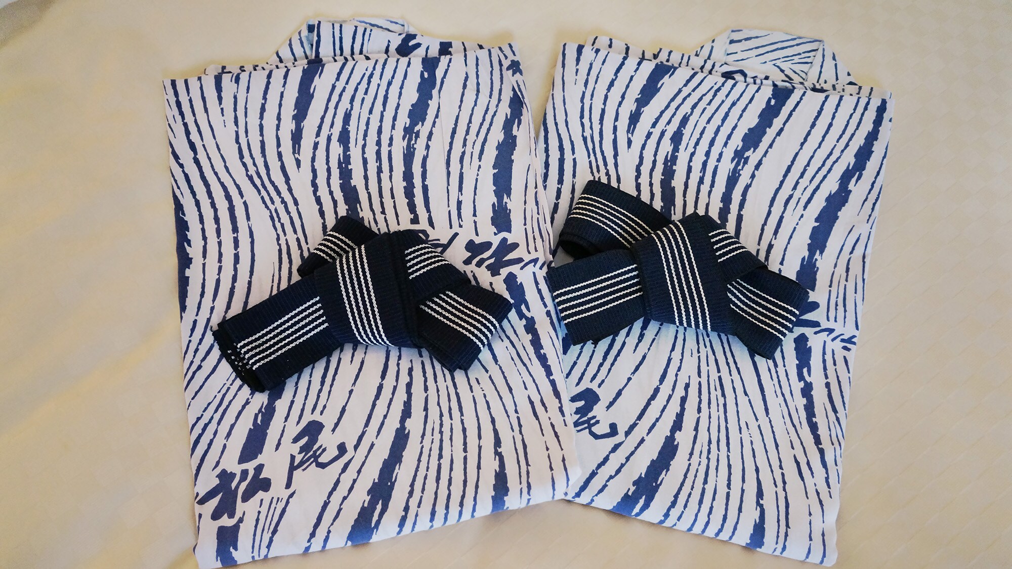 Ganti ke yukata dan bersantai