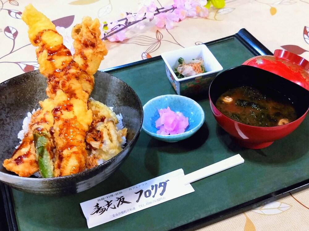 Conger eel tempura bowl (2 pieces included)