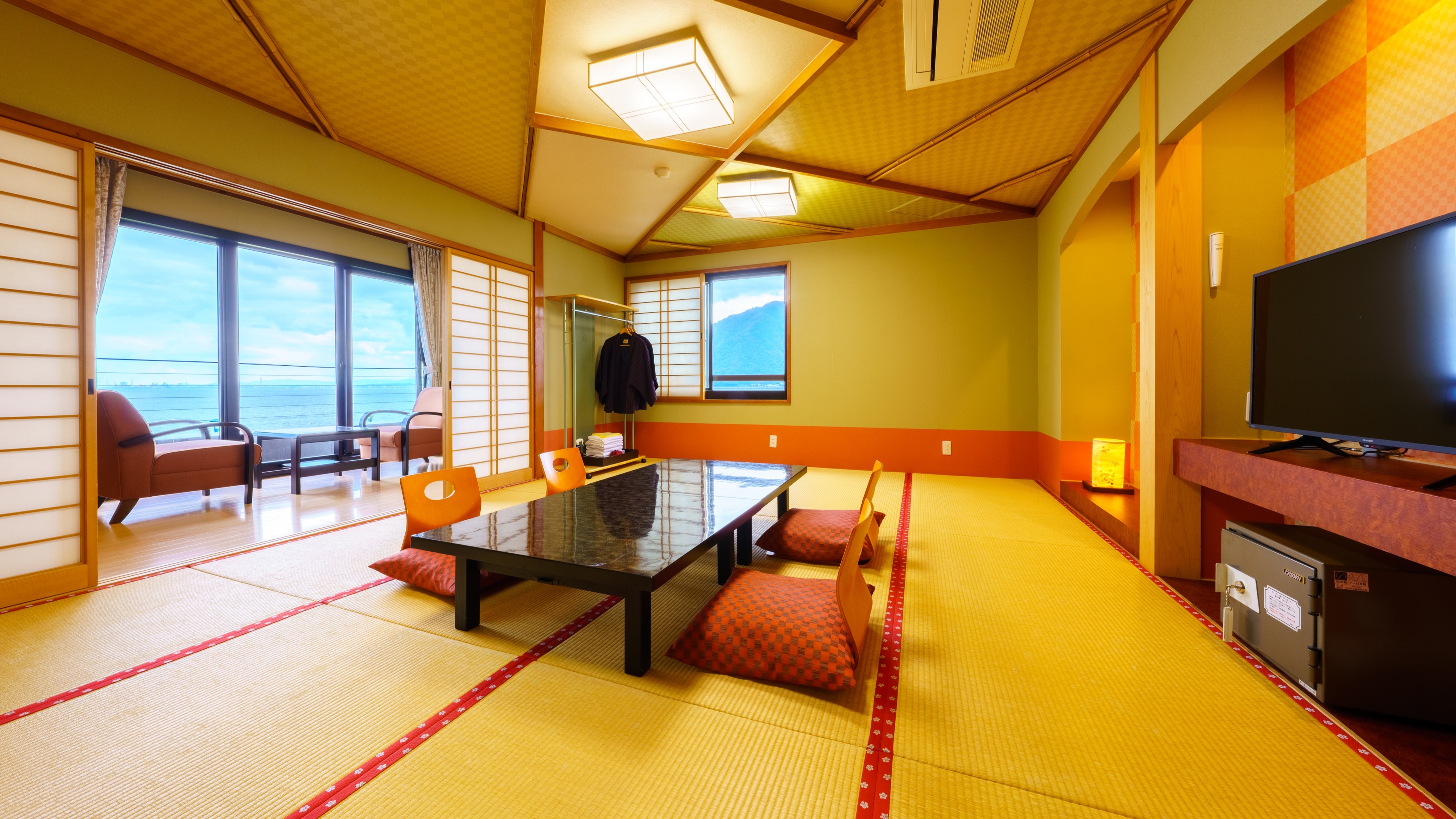 <Sea side Japanese-style room>