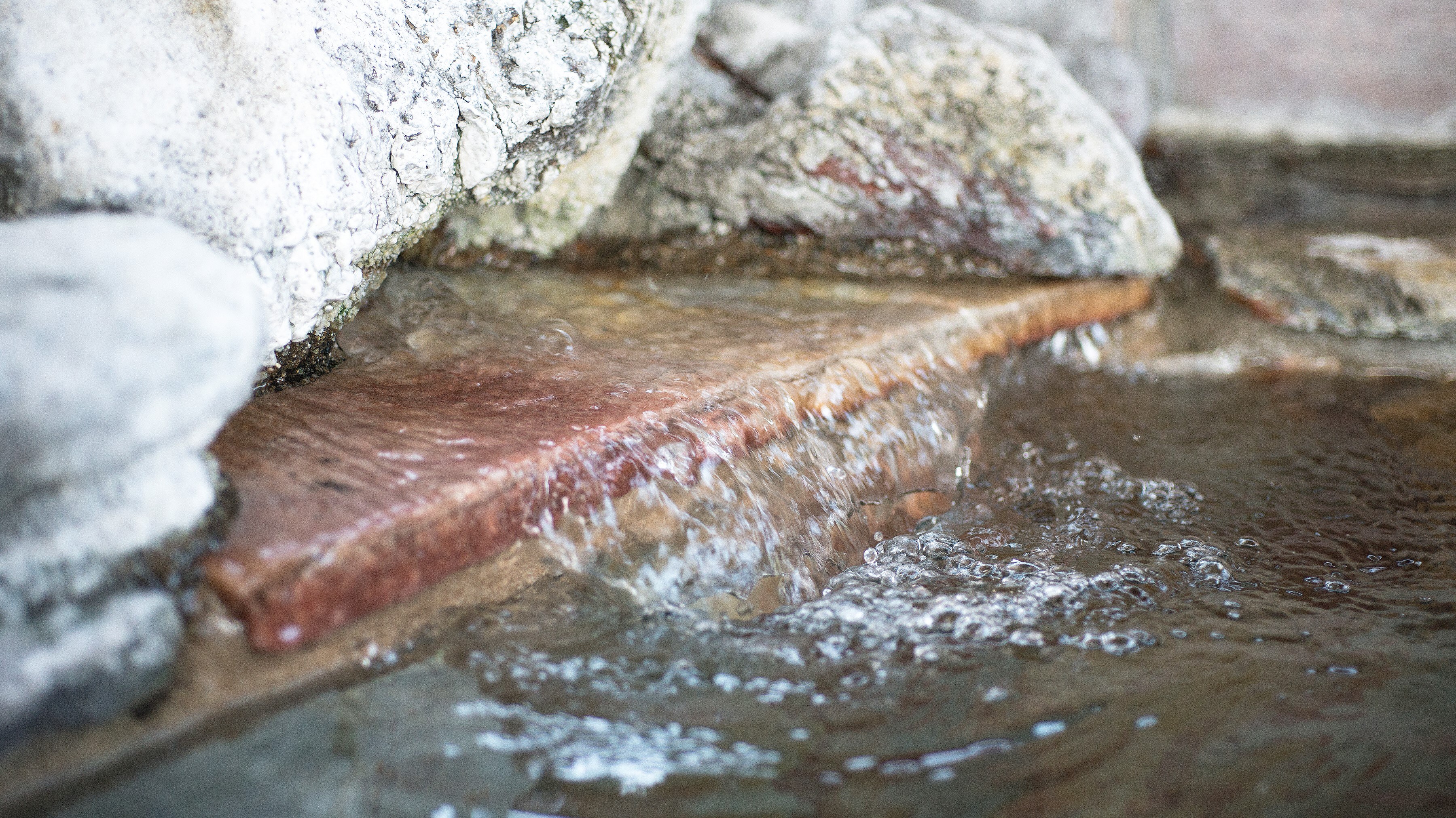 *Katashina Onsen is effective for recovery from illness, fatigue, rheumatism, skin diseases, and high blood pressure.