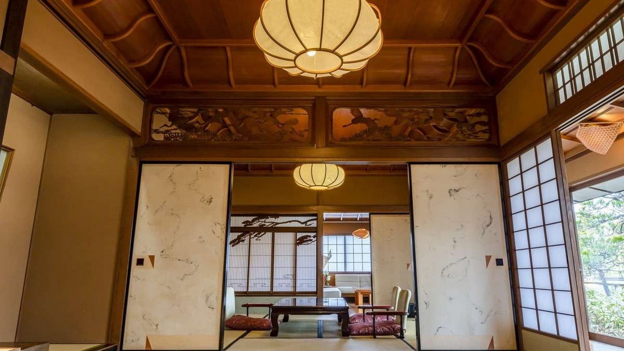Senkeien“Hinoki”格子天花板很漂亮，是日本獨有的日本環境。