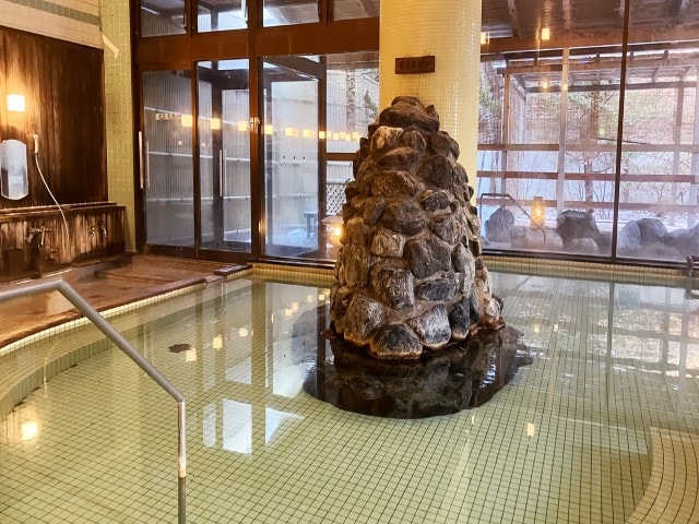 Large public bath (for newsletter size)