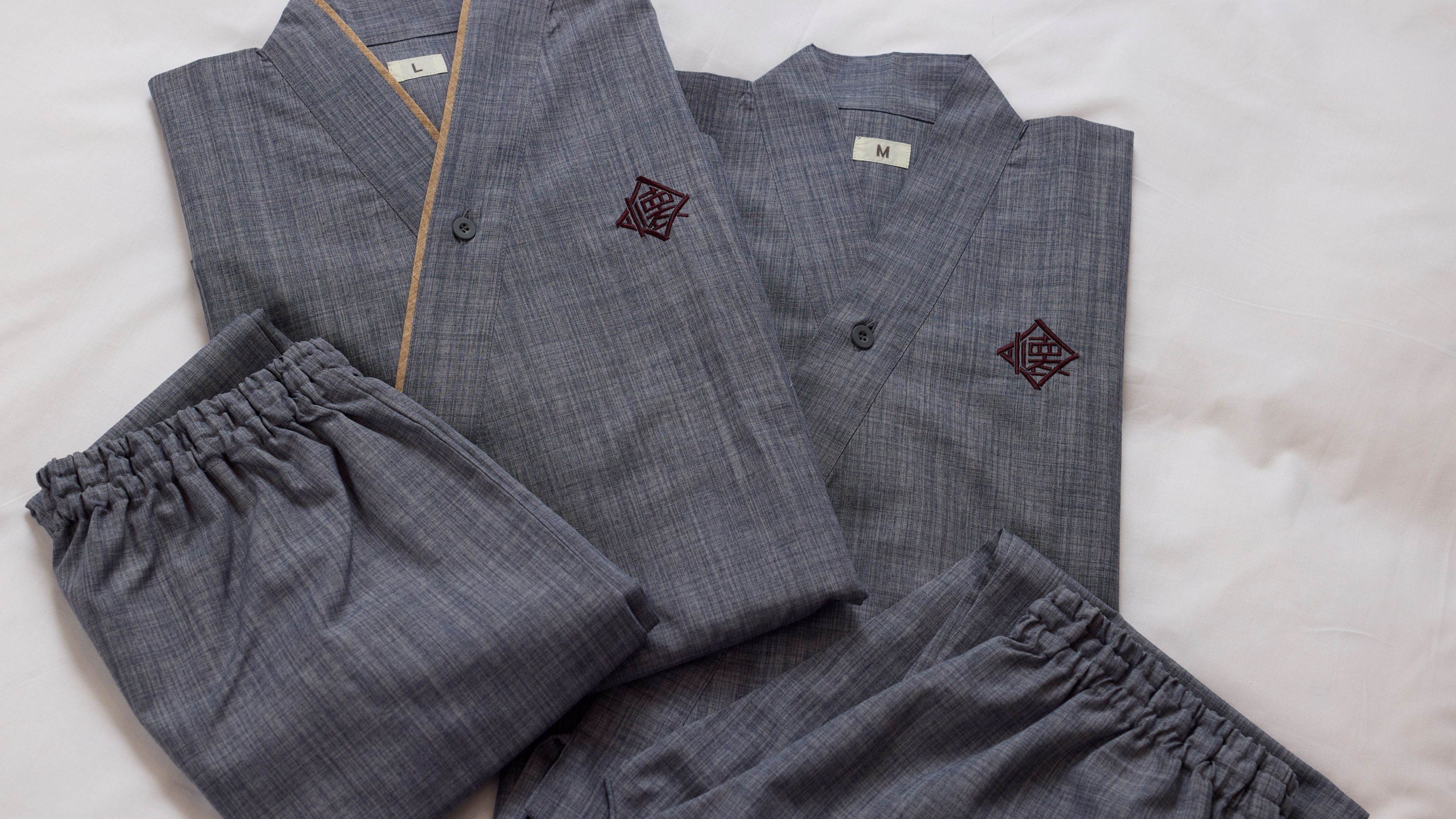 During your stay, please relax in our comfortable samue (traditional Japanese work clothing) which is designed to be both soft to the touch and easy to move in.