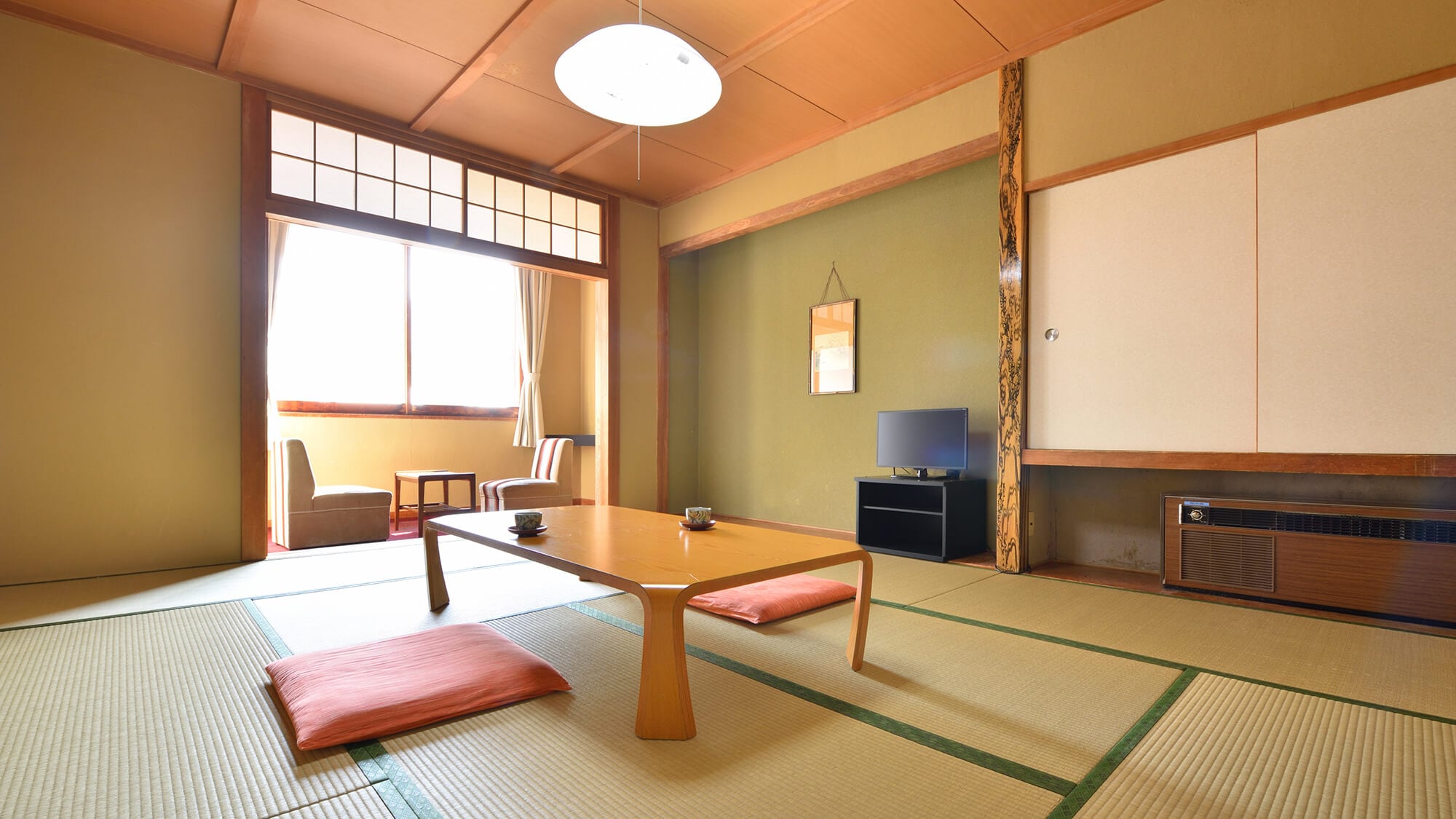 Japanese-style room