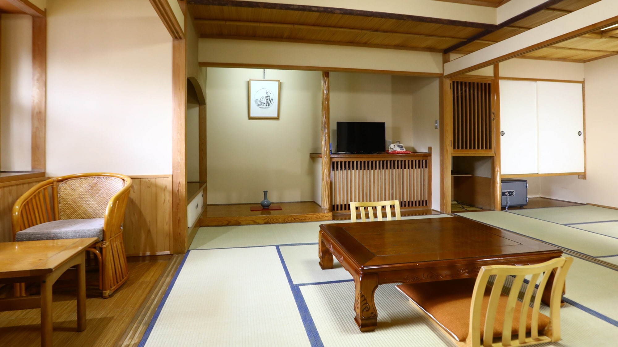 10 tatami mats + 4.5 tatami mats for two consecutive rooms + wide edge [A type]