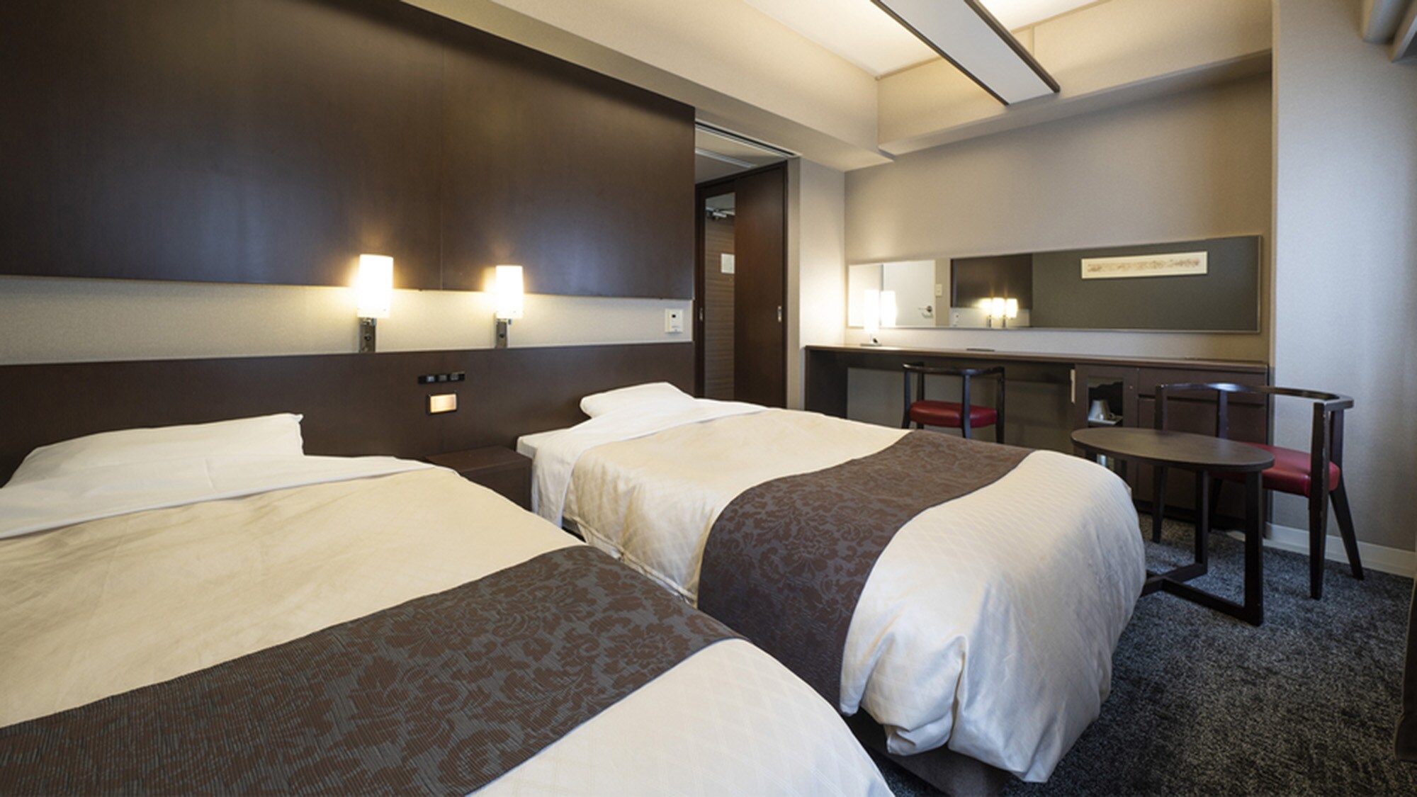 Comfort Twin/Ladies Floor: The aroma of aromatic oils welcomes you in the hall. Please soothe your tiredness from your travels.