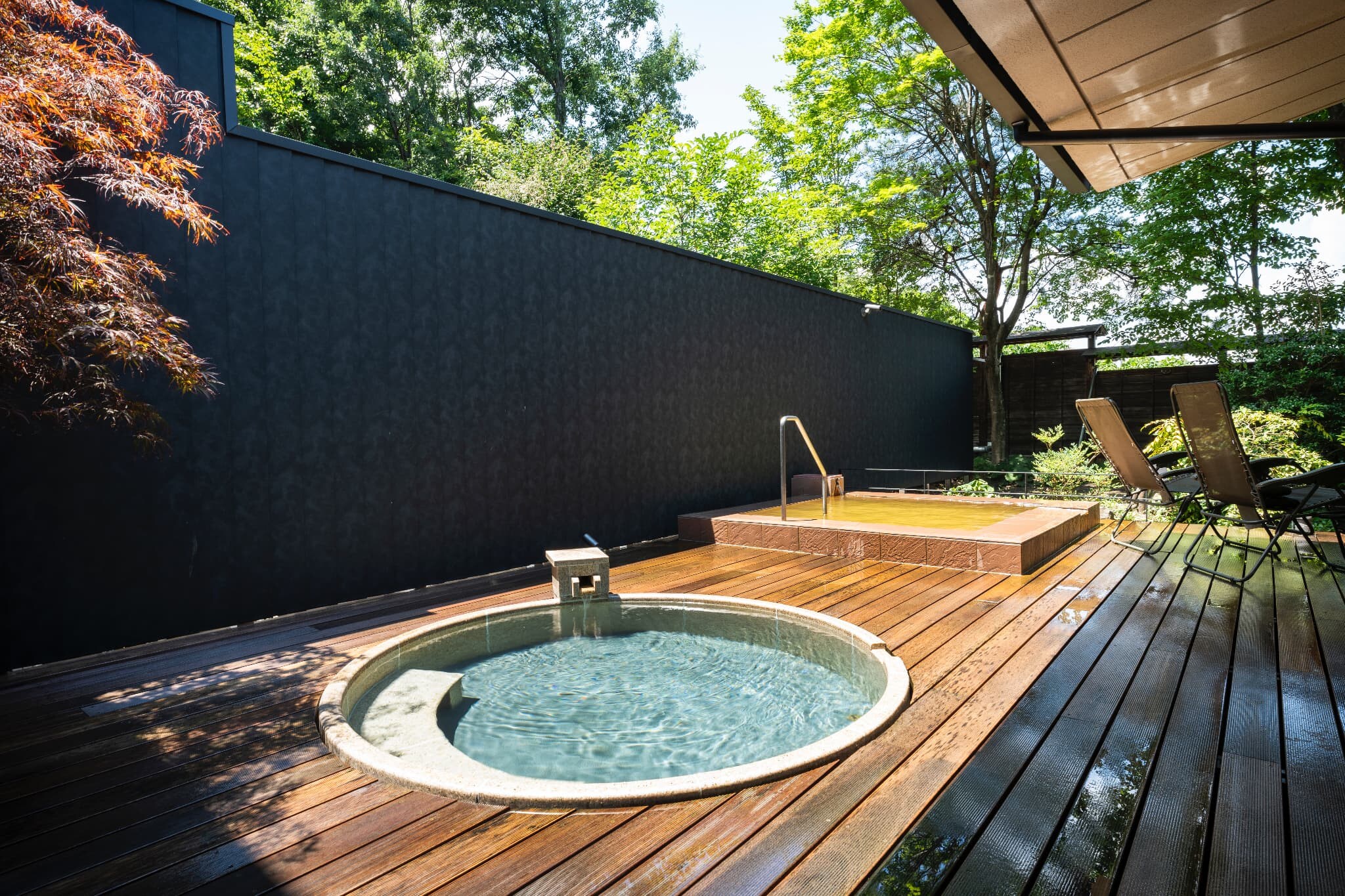 Large public bath - Men's bath