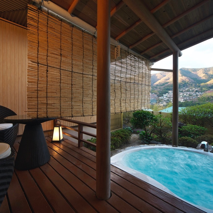 Japanese-Western style room with whirlpool open-air bath & amp; bedroom open-air bath
