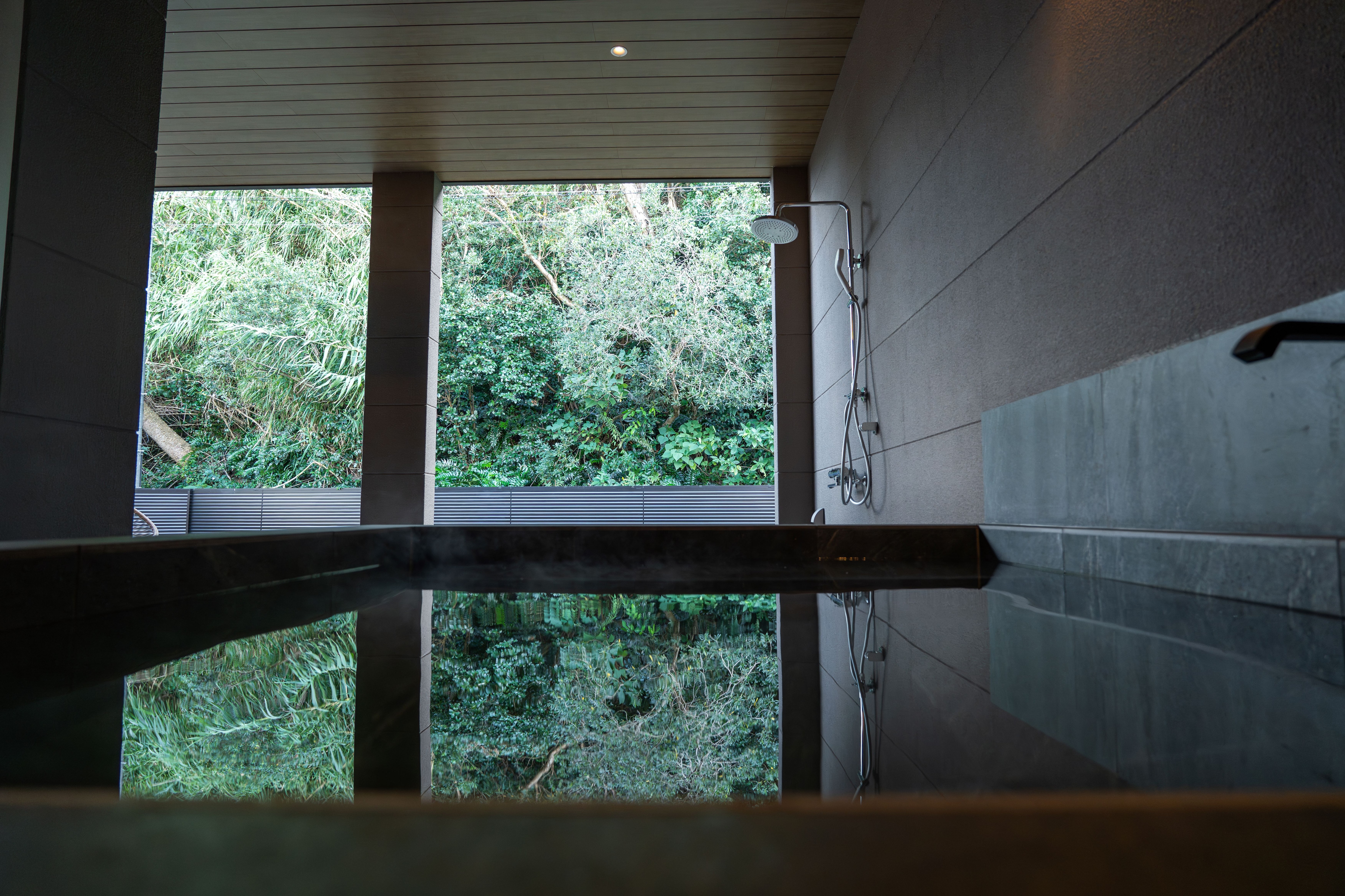 D Building open-air bath